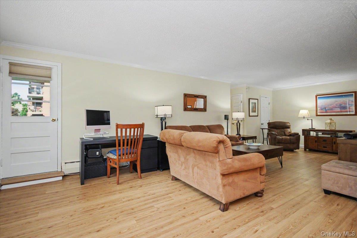 100 Diplomat Drive, Unit 6C photo 8