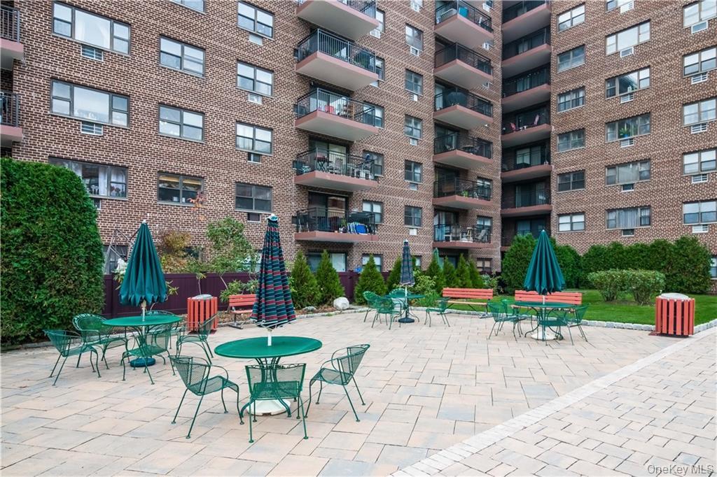 100 Diplomat Drive, Unit 6C photo 44