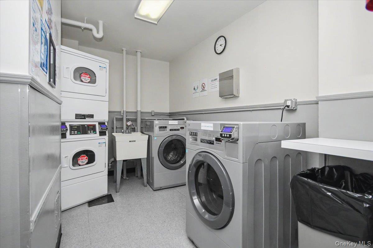 100 Diplomat Drive, Unit 6C photo 28