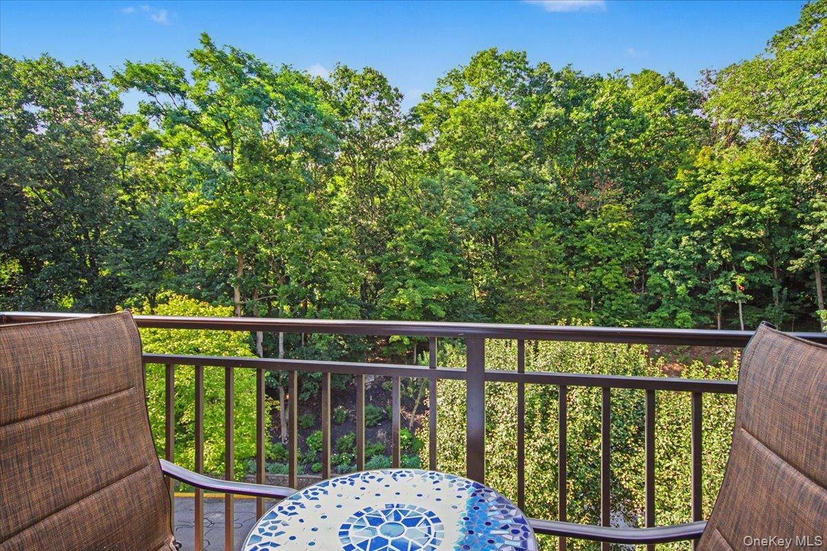 100 Diplomat Drive, Unit 6C photo 11