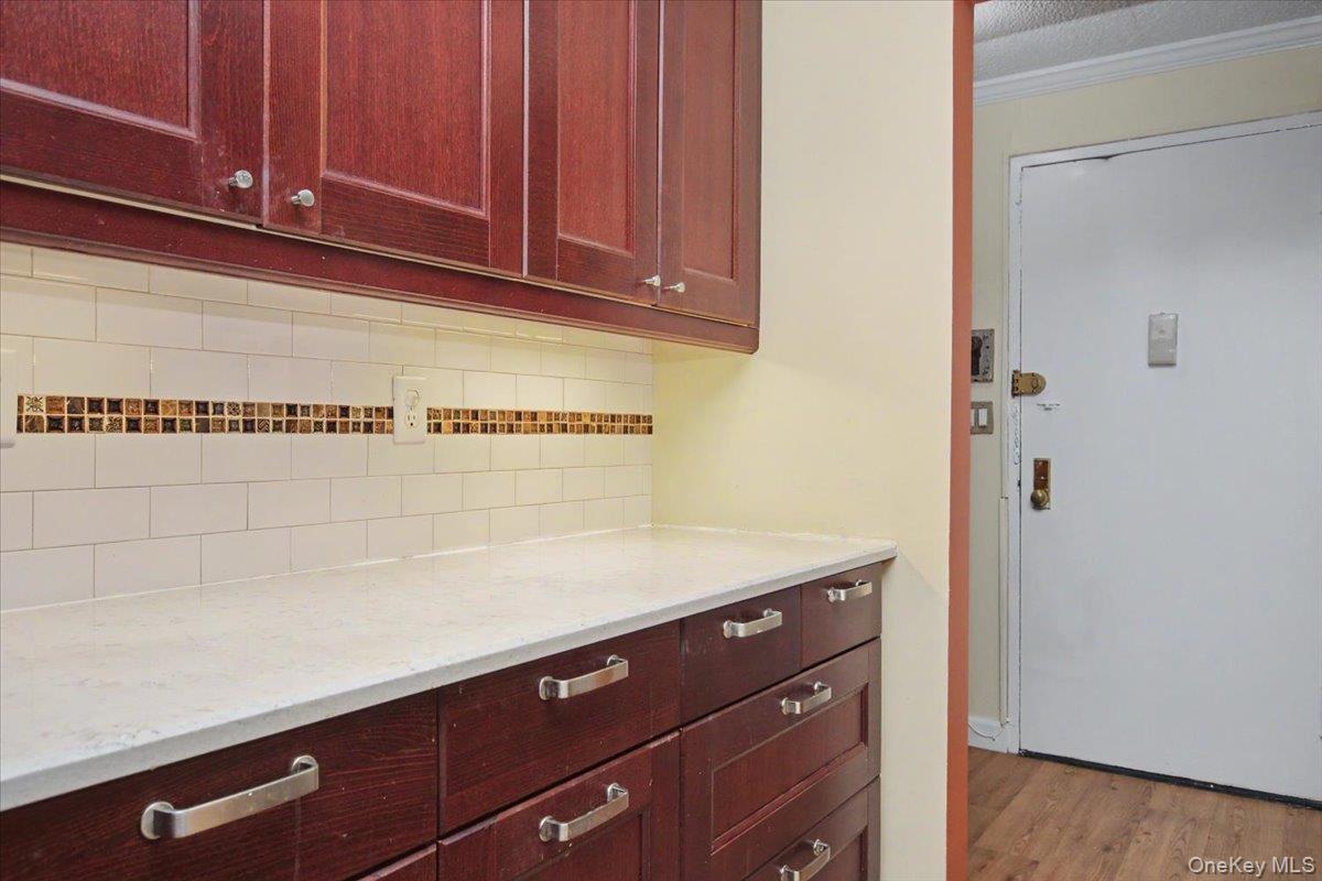 100 Diplomat Drive, Unit 6C photo 19