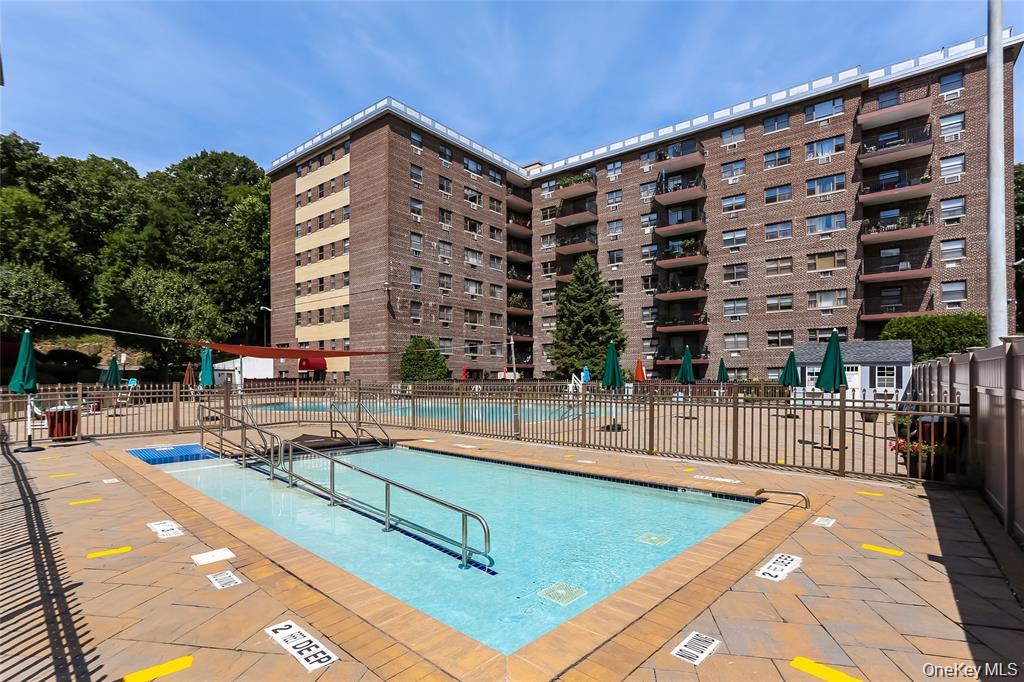 100 Diplomat Drive, Unit 6C photo 43