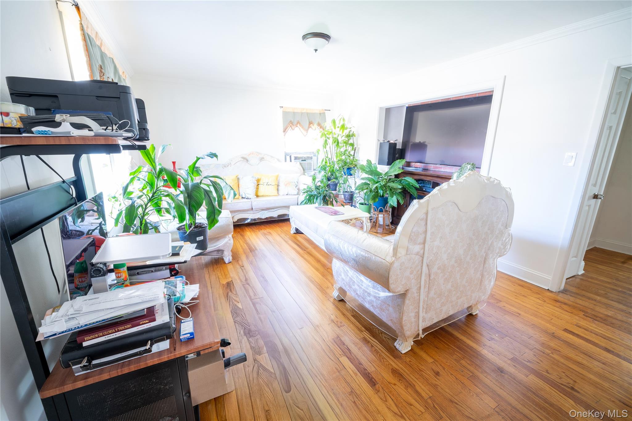 1309 Globe Avenue – For Sale photo 7