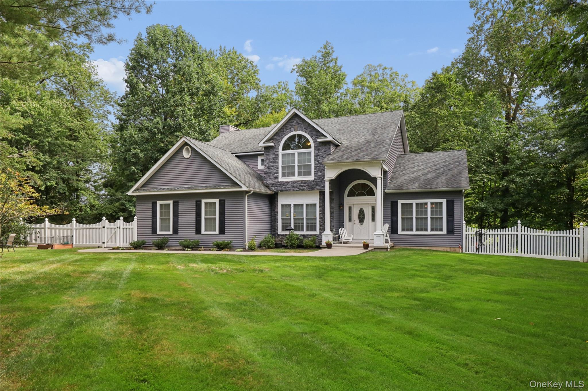 220 N Little Tor Road – For Sale photo 2