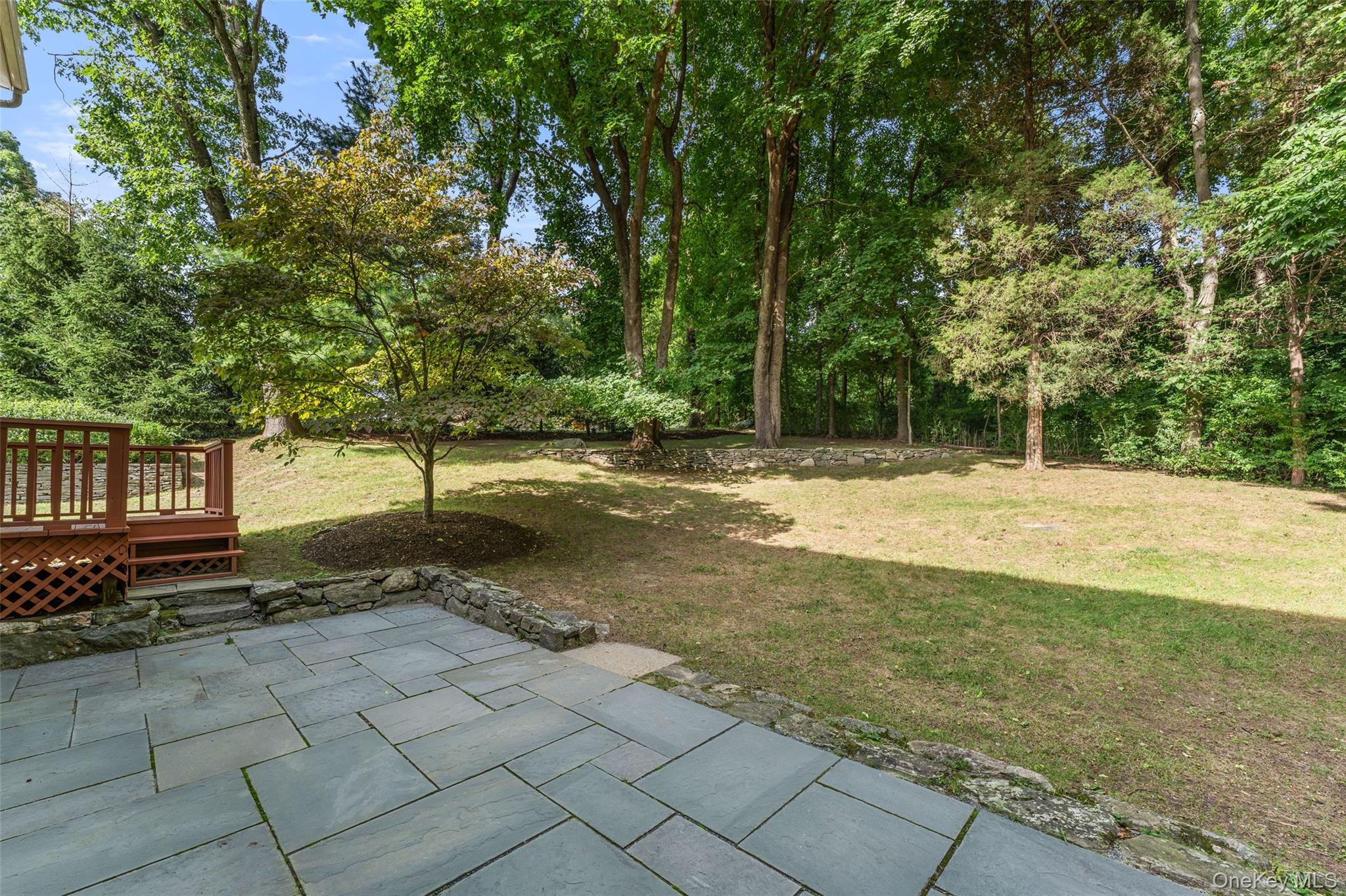 12 Lyons Road – For Sale photo 20