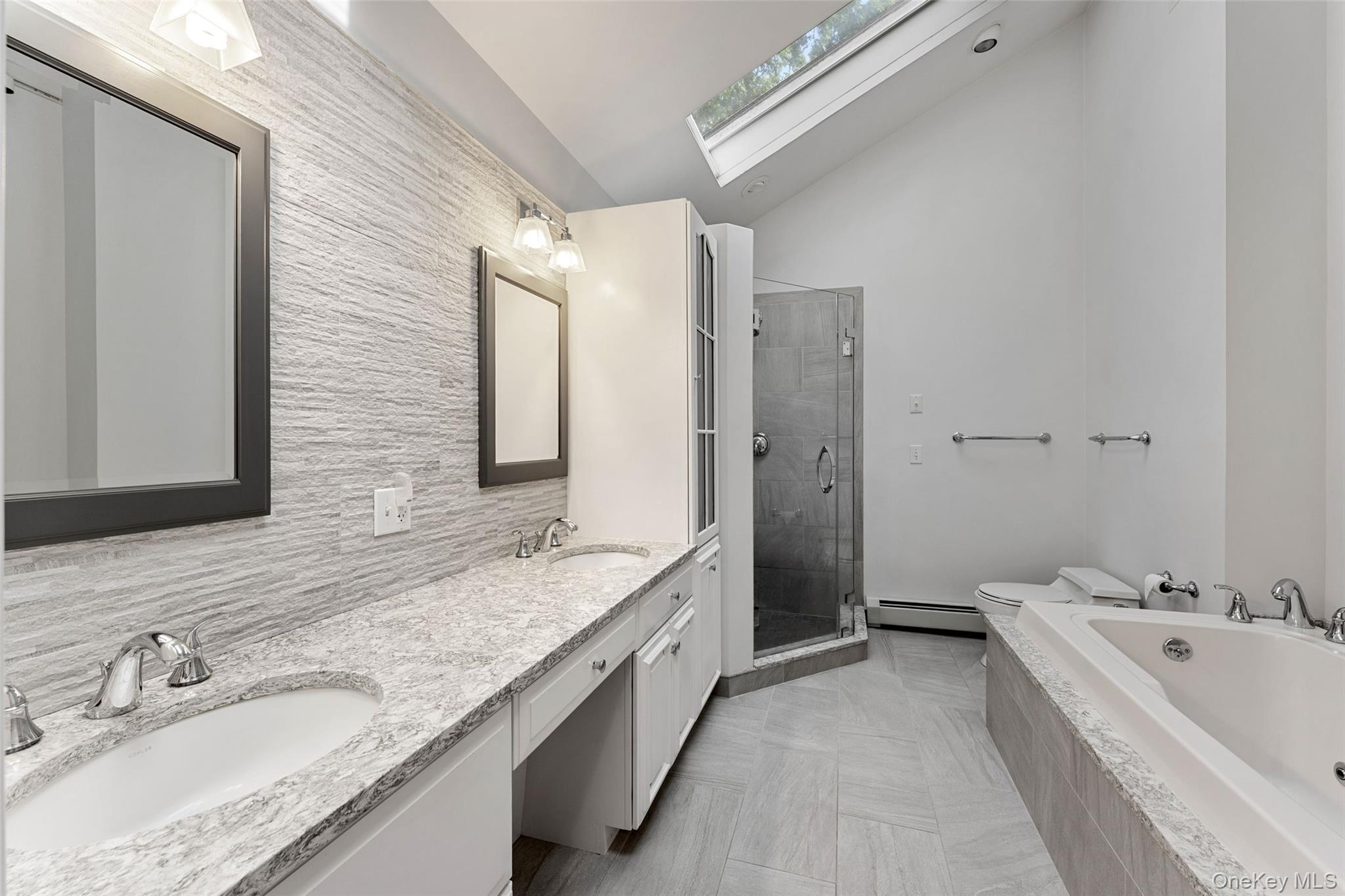 12 Lyons Road – For Sale photo 14