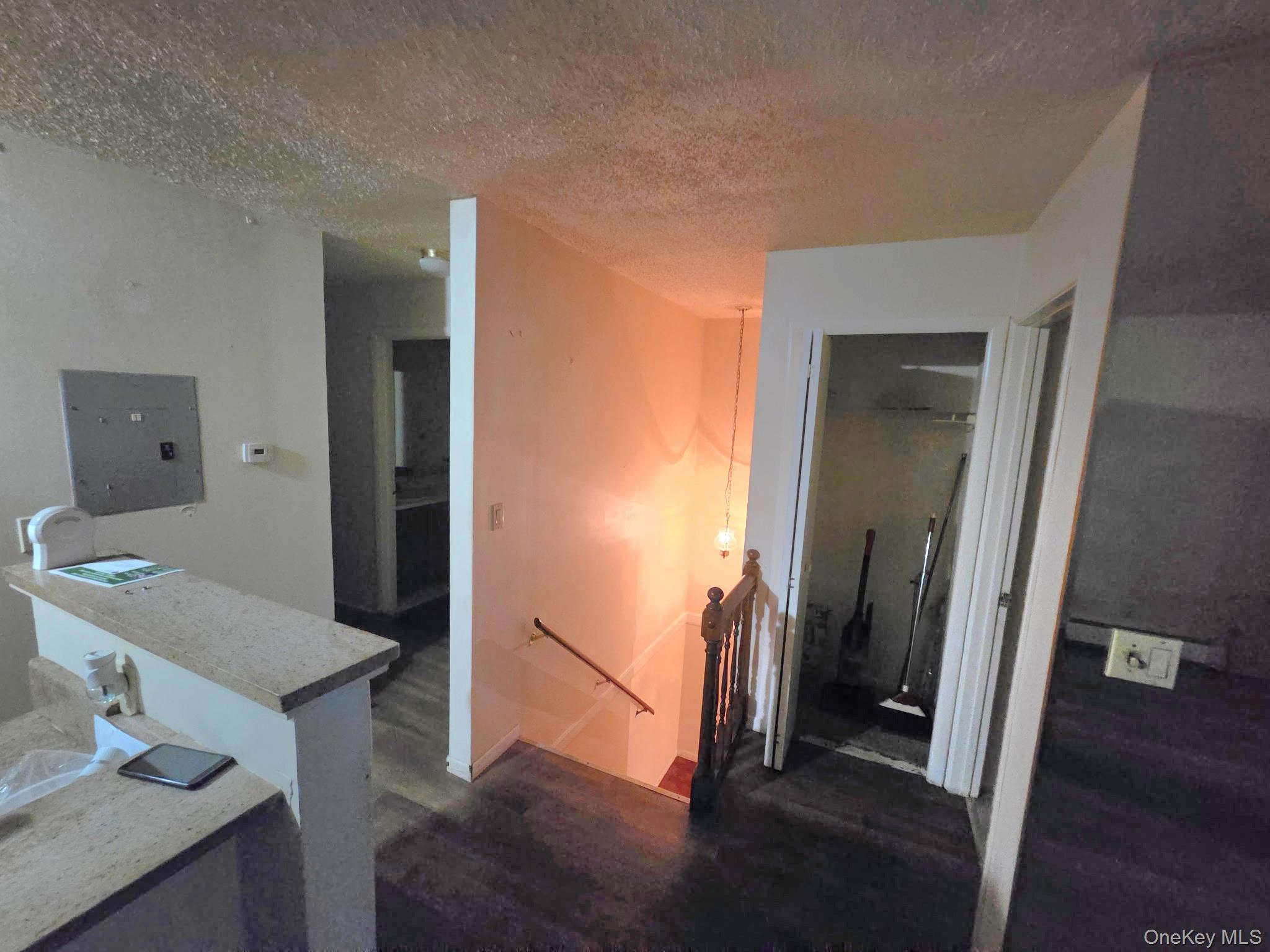 1988 Vyse Avenue, Unit Apt 2 photo 5