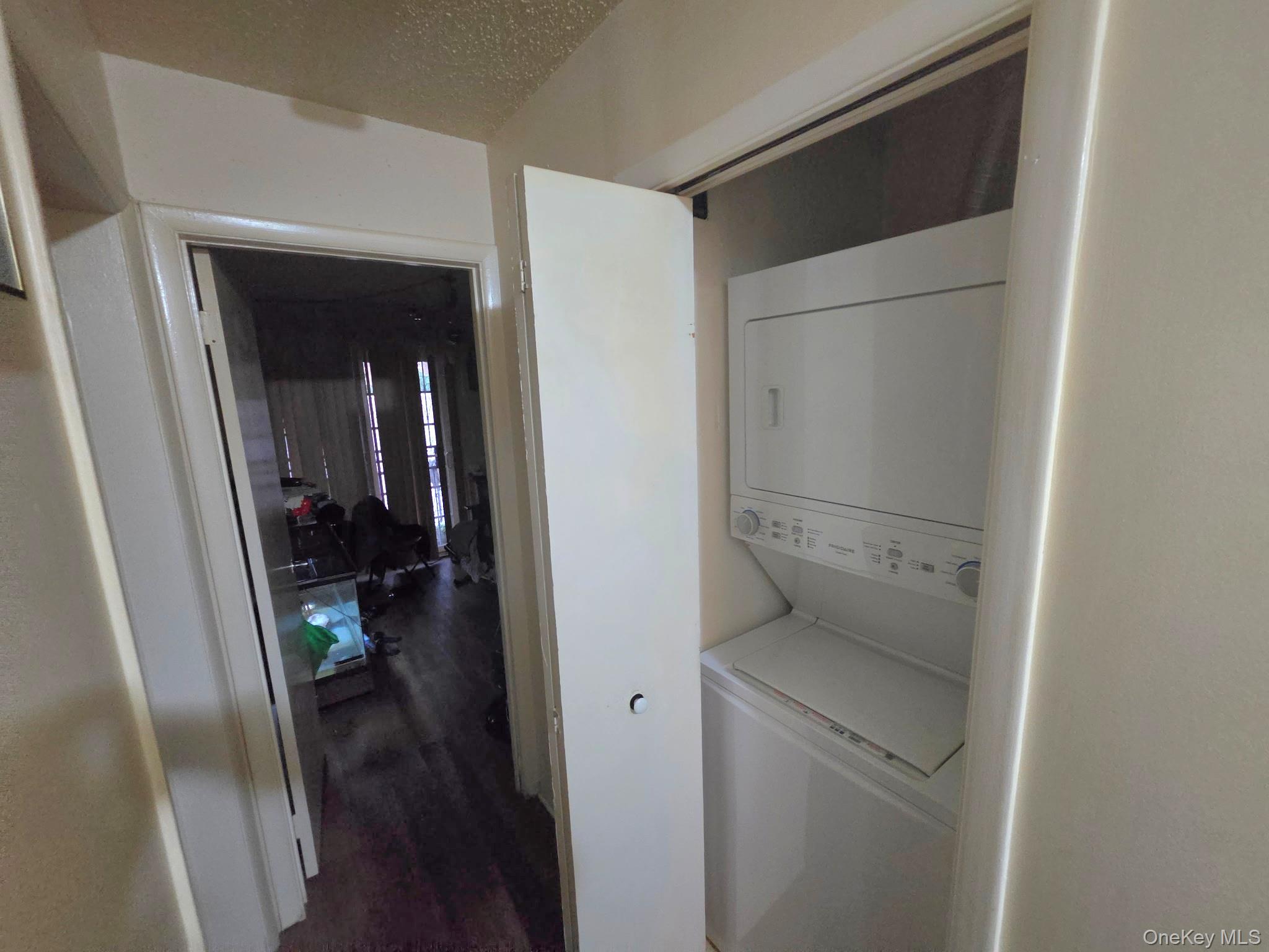 1988 Vyse Avenue, Unit Apt 2 photo 13