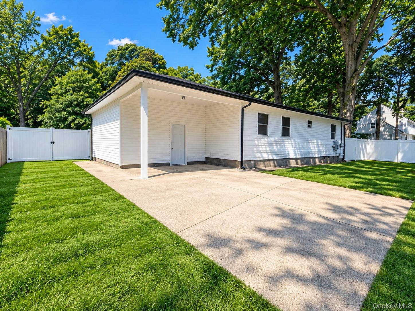 220 Moriches Avenue – For Sale photo 14