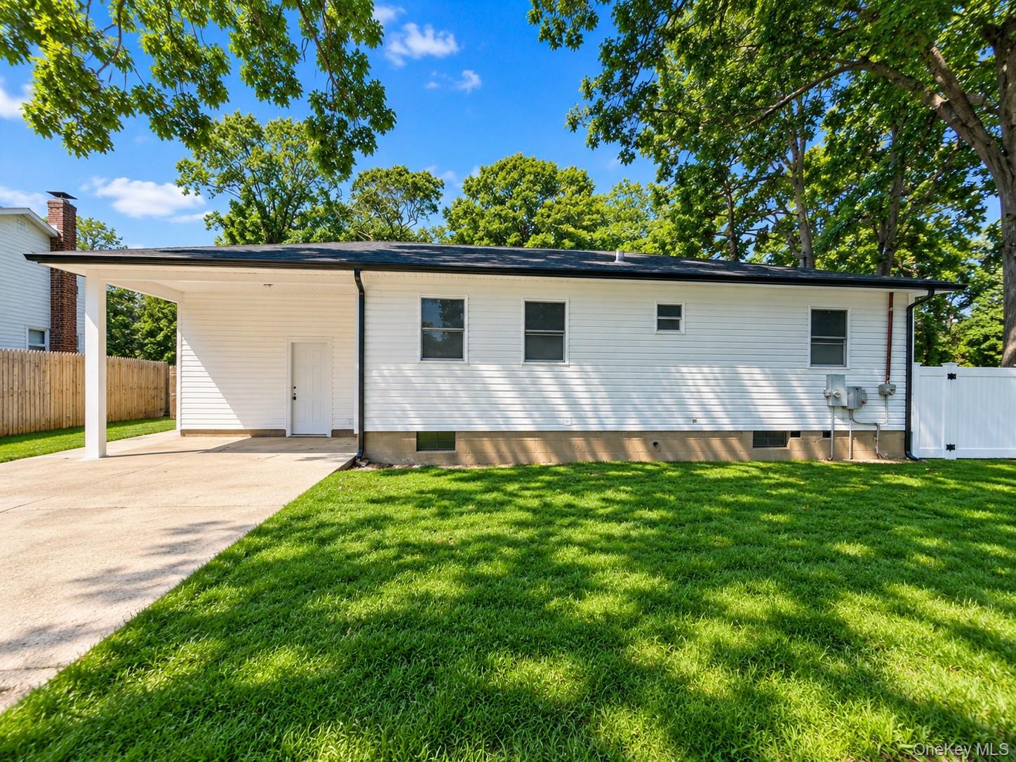 220 Moriches Avenue – For Sale photo 16