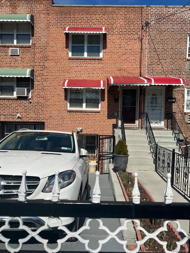1023B E 229th Street – For Sale photo 2