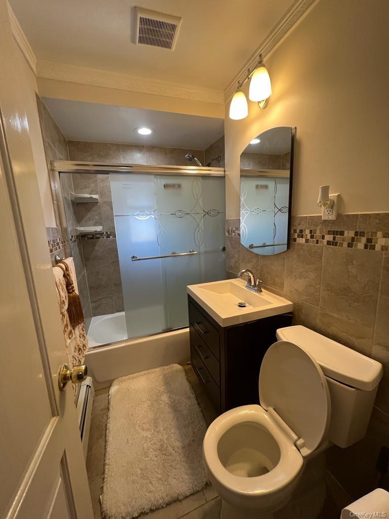 1023B E 229th Street – For Sale photo 9