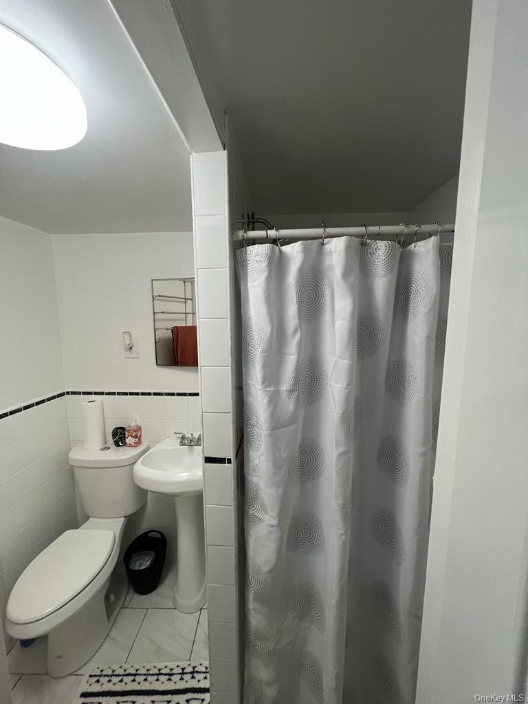 1023B E 229th Street – For Sale photo 12