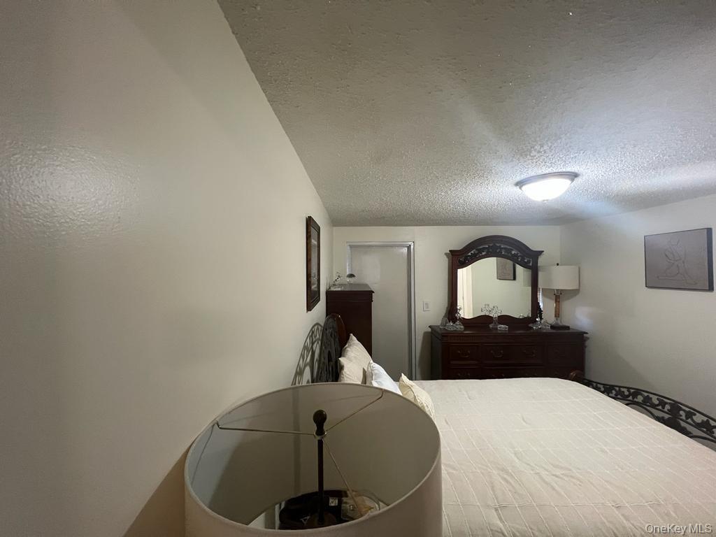 1023B E 229th Street – For Sale photo 11