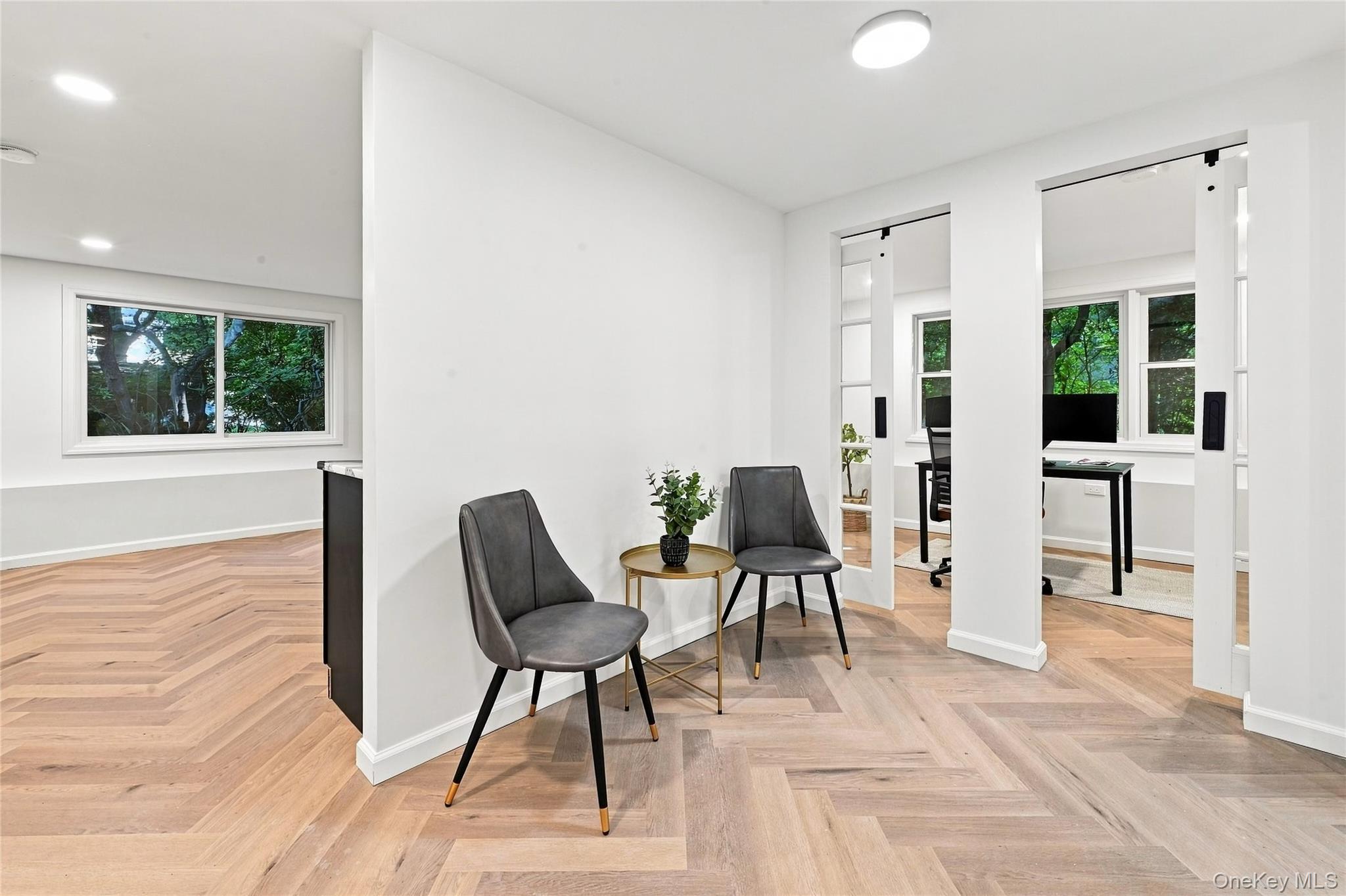 10 Moonedge Road – For Sale photo 25
