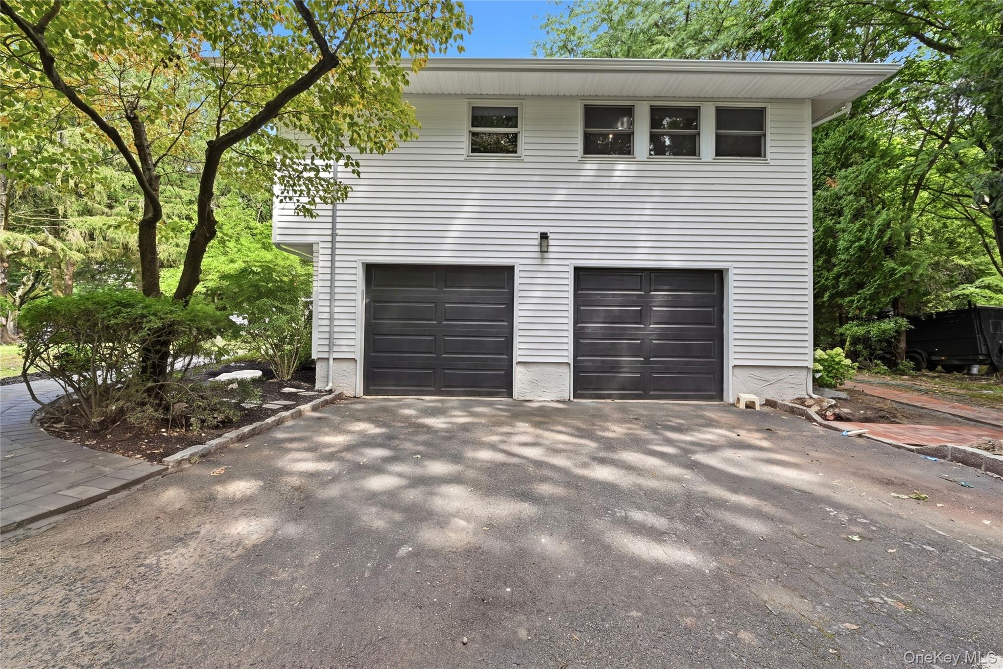 10 Moonedge Road – For Sale photo 11