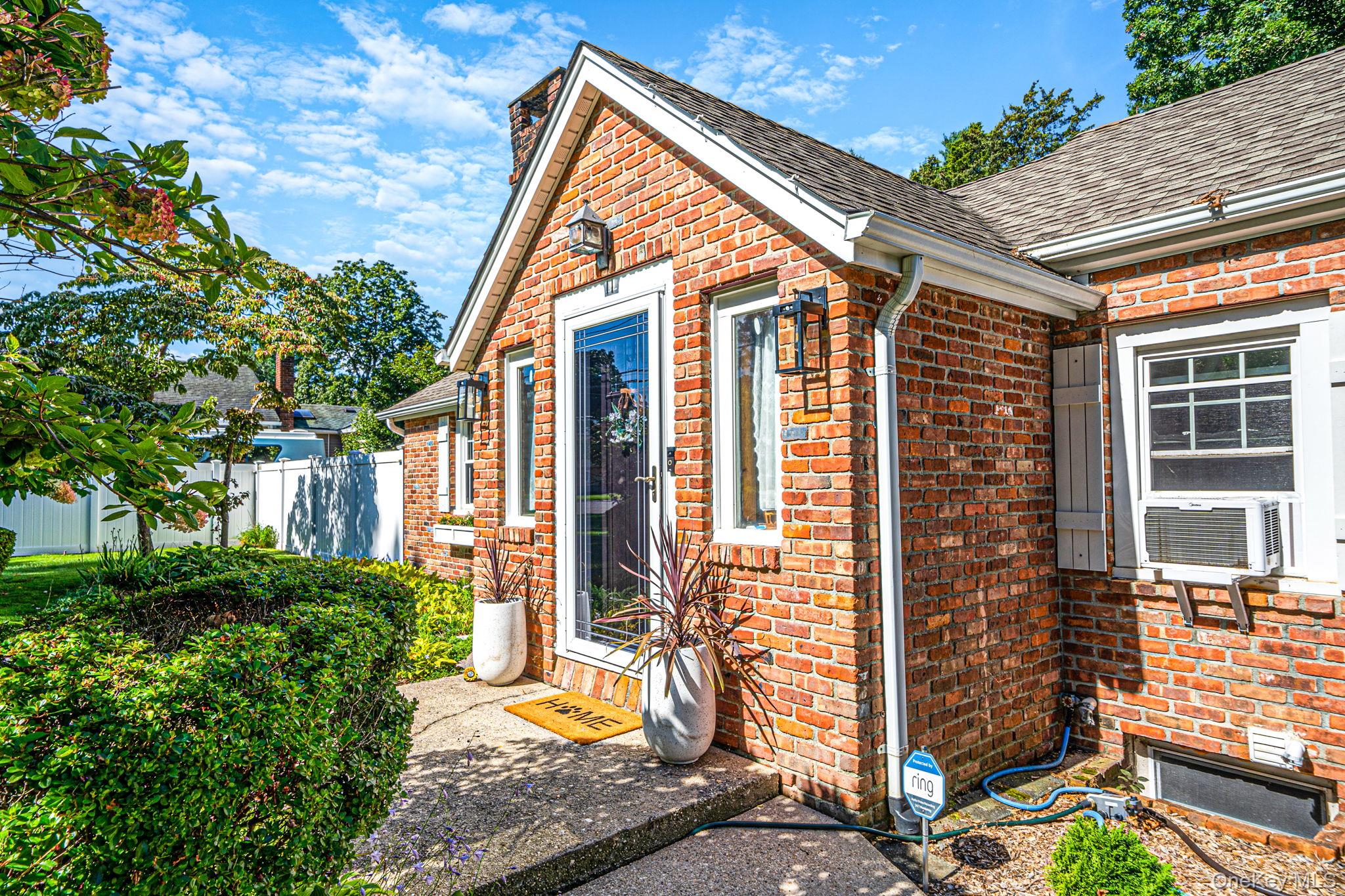 11 Keeler Street – For Sale photo 2