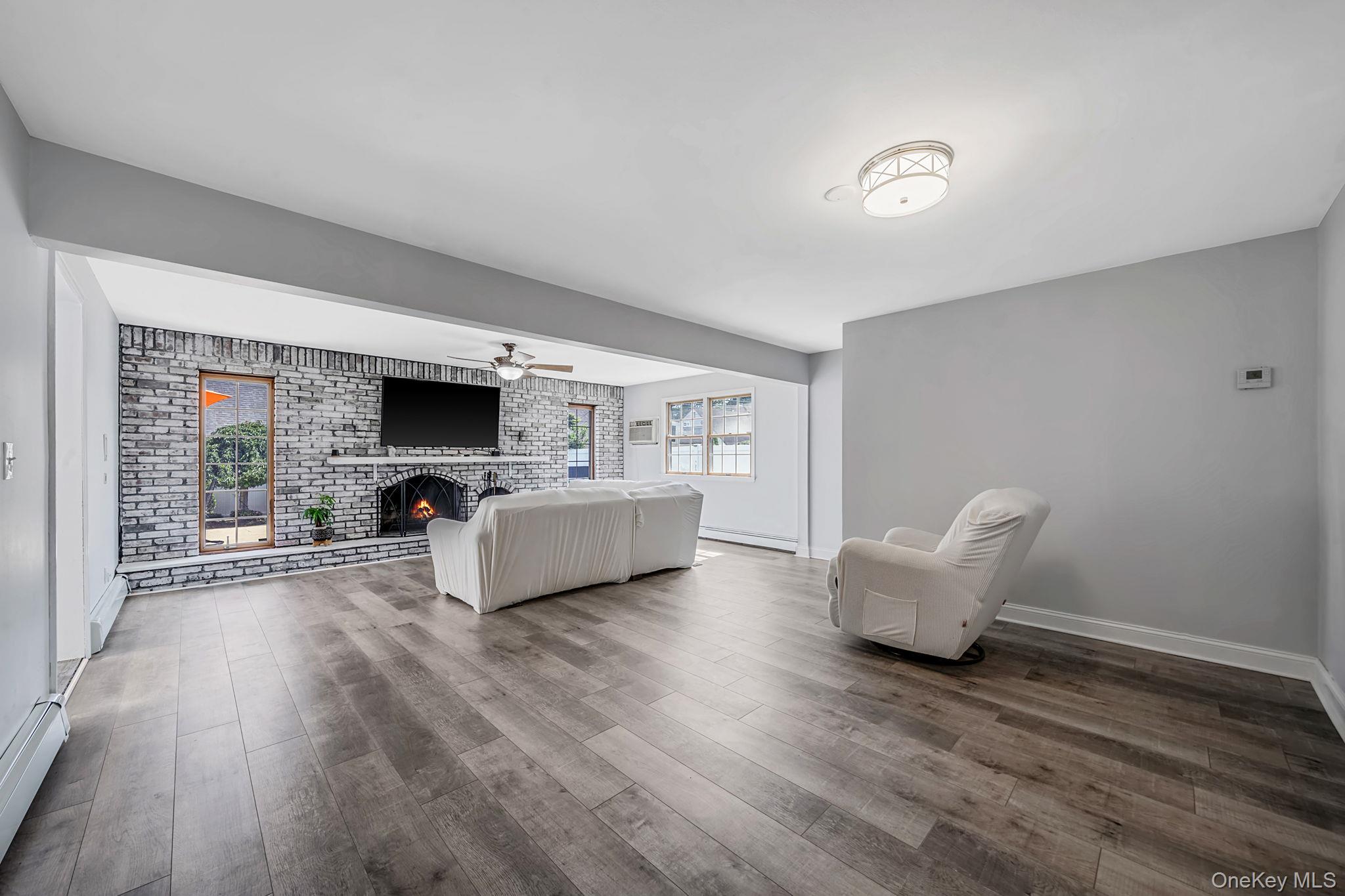 90 Twin Lane N – For Rent photo 4