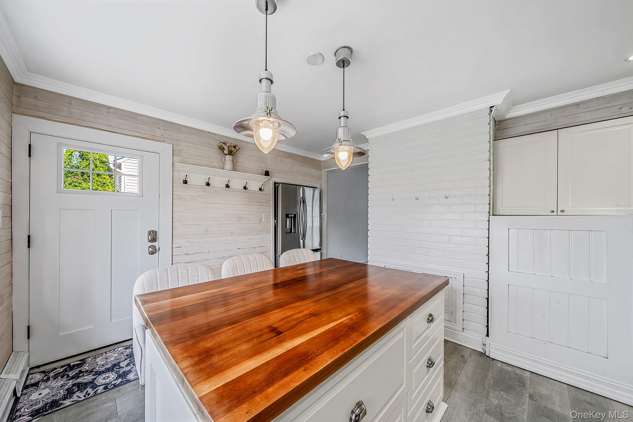90 Twin Lane N – For Rent photo 8