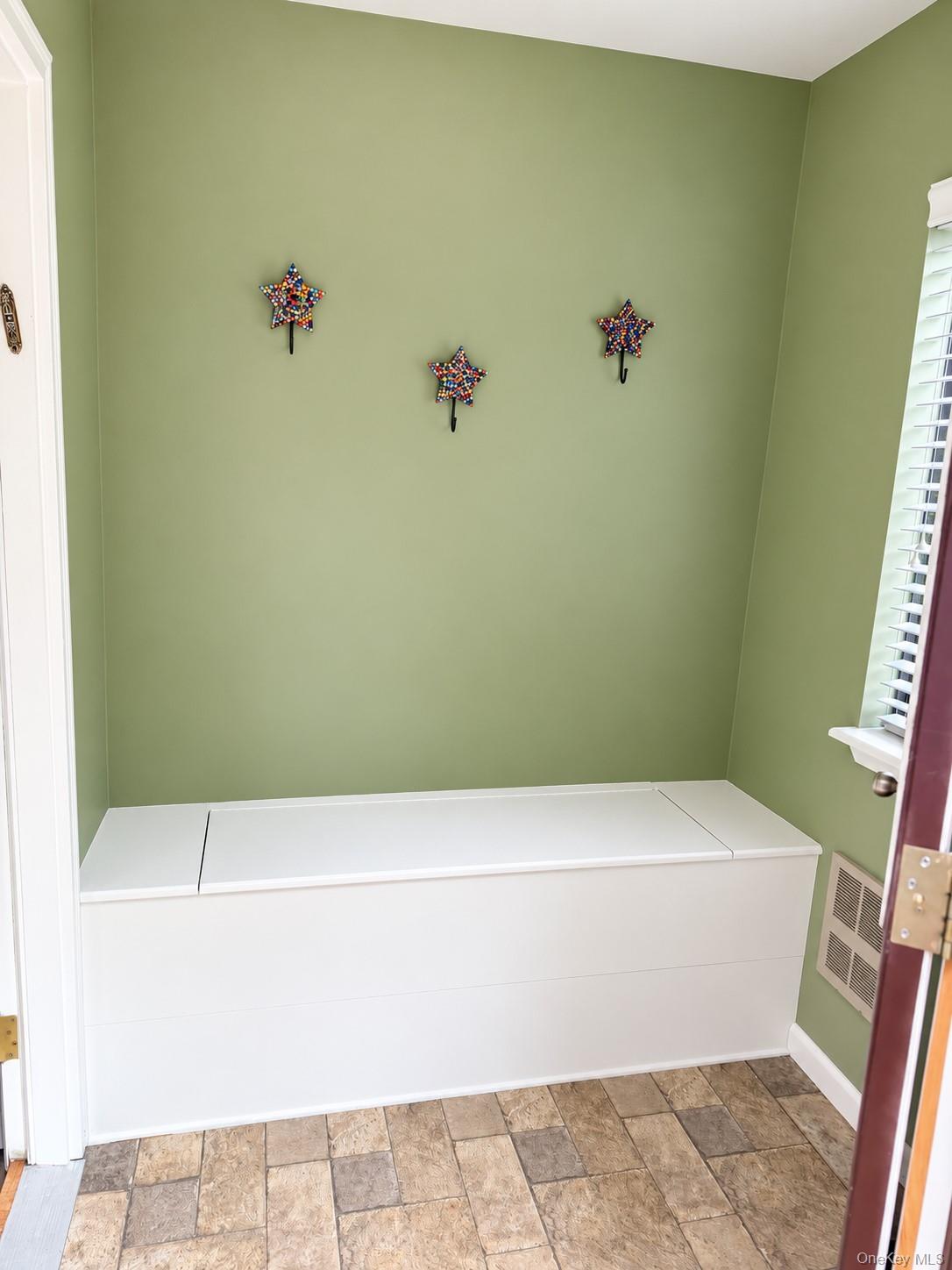 6 Water Lilly Lane – For Sale photo 3