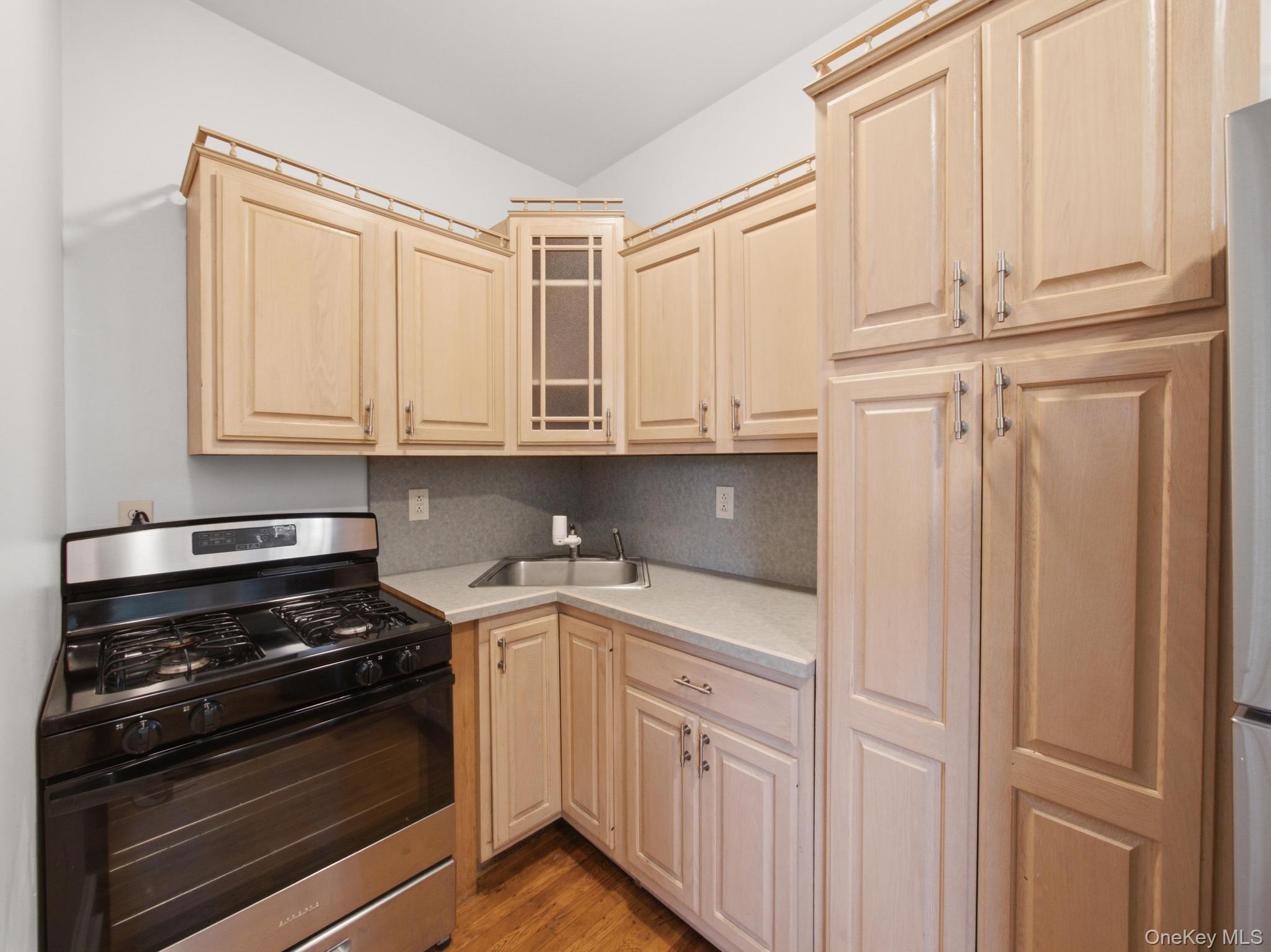 9 Cottage Avenue, Unit 1 photo 7