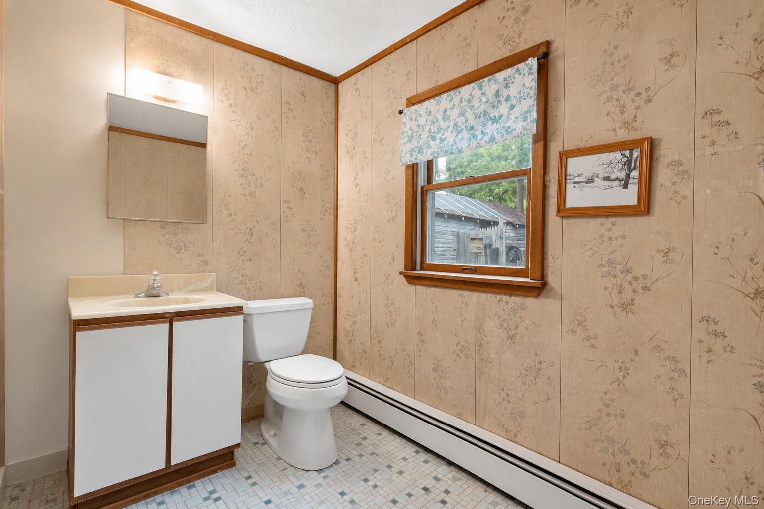 33 E Crossman Avenue – For Sale photo 20
