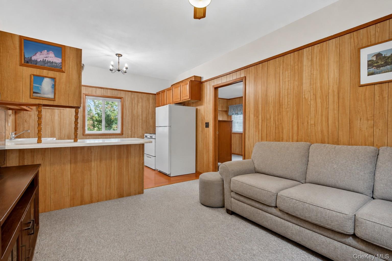 33 E Crossman Avenue – For Sale photo 22