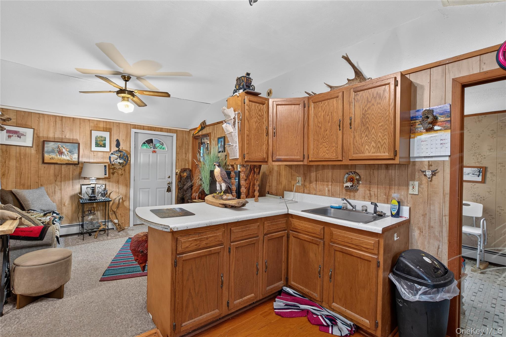 33 E Crossman Avenue – For Sale photo 10