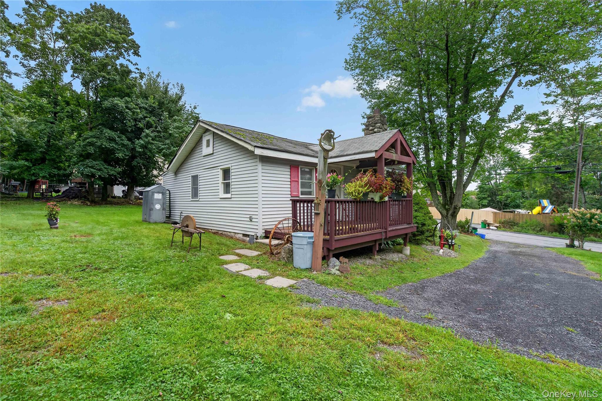 33 E Crossman Avenue – For Sale photo 19