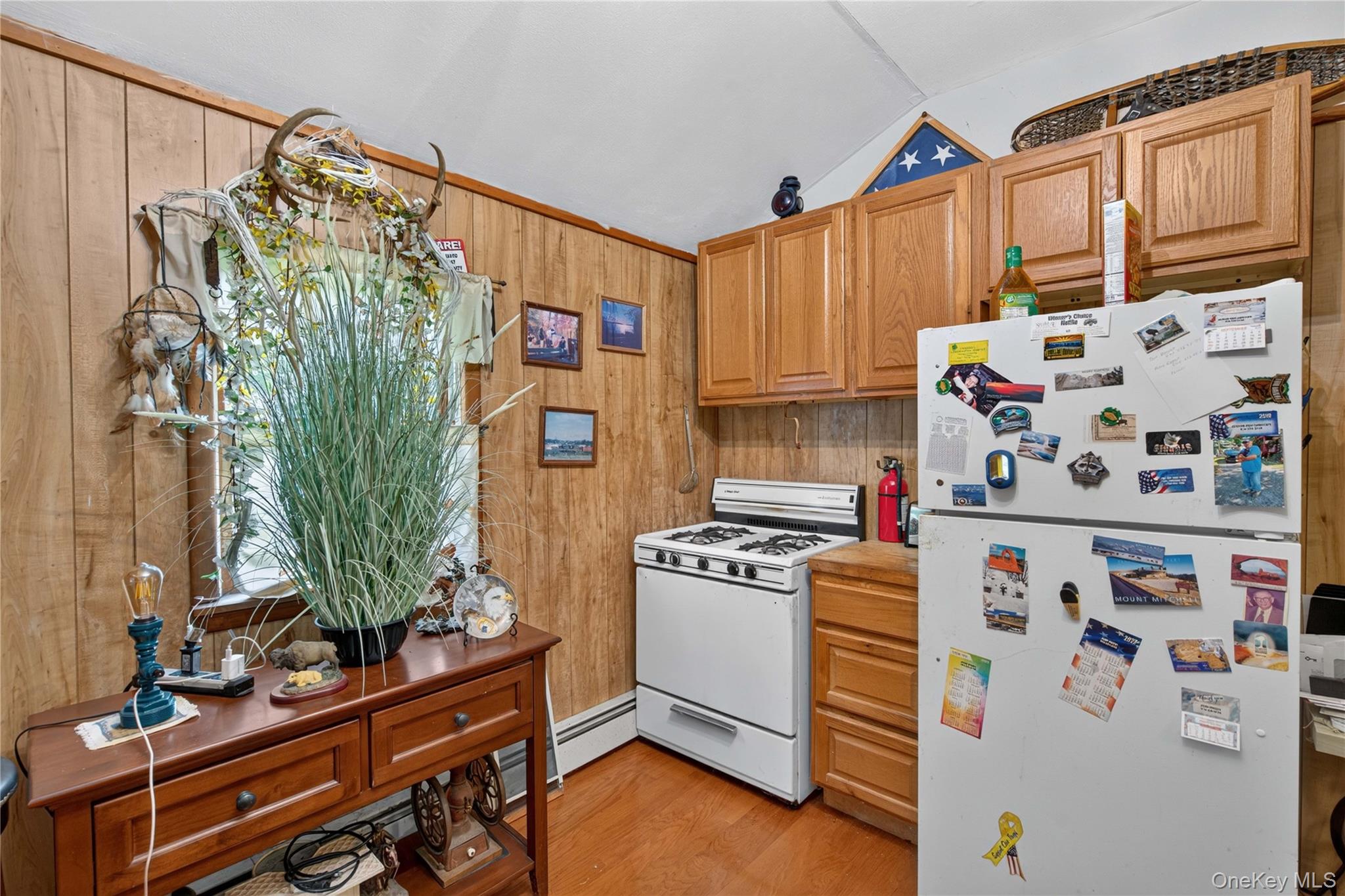 33 E Crossman Avenue – For Sale photo 9