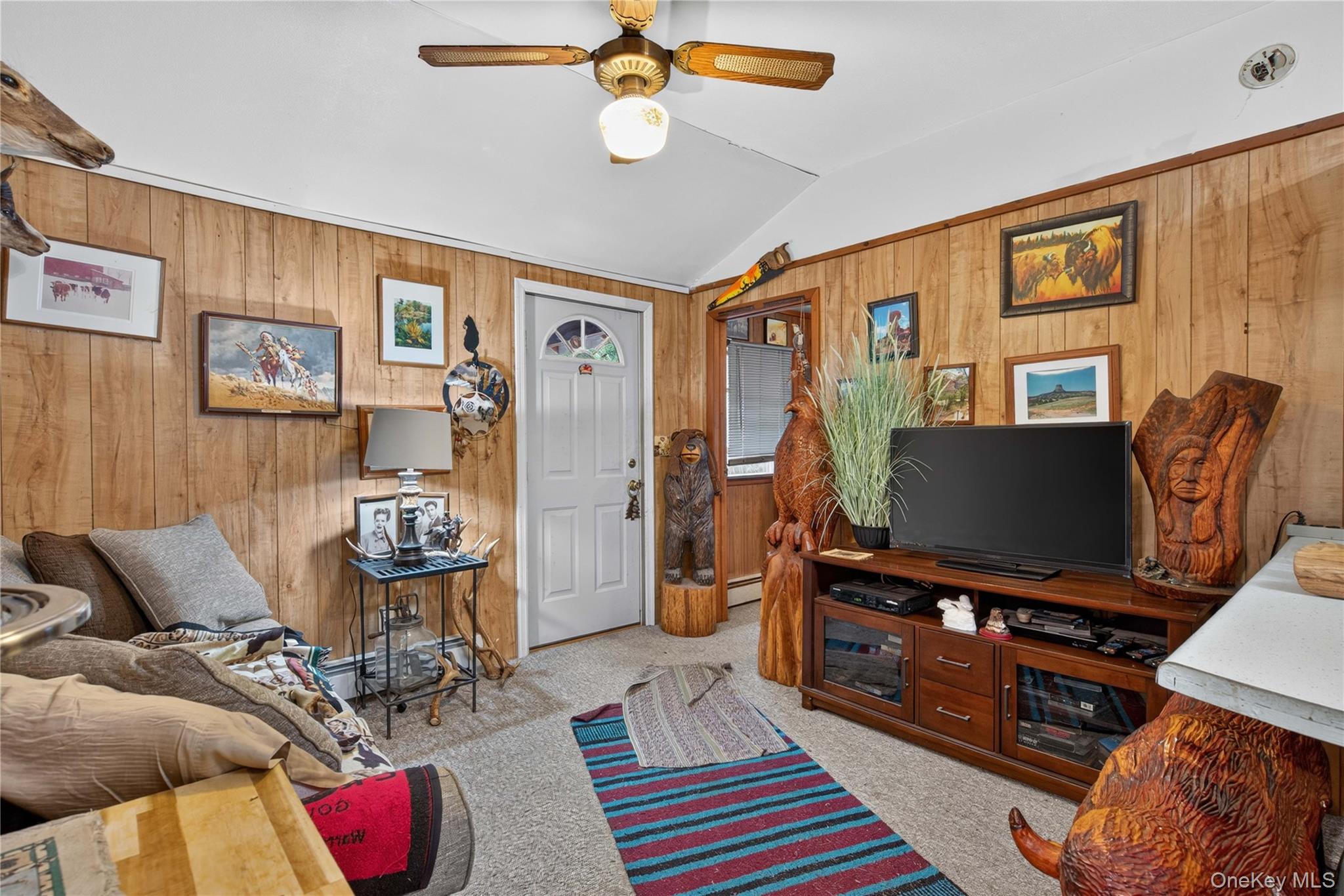 33 E Crossman Avenue – For Sale photo 5