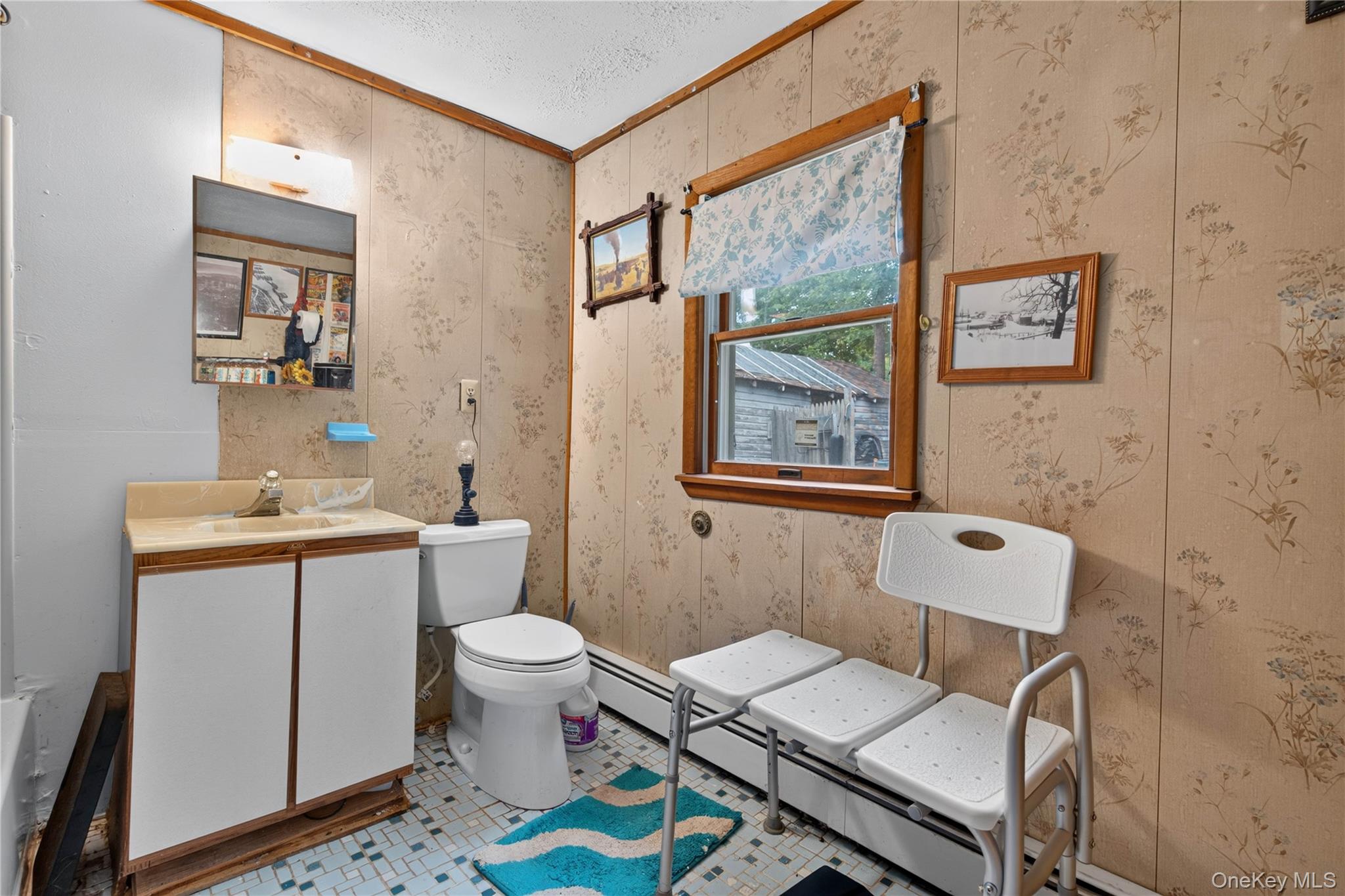 33 E Crossman Avenue – For Sale photo 15