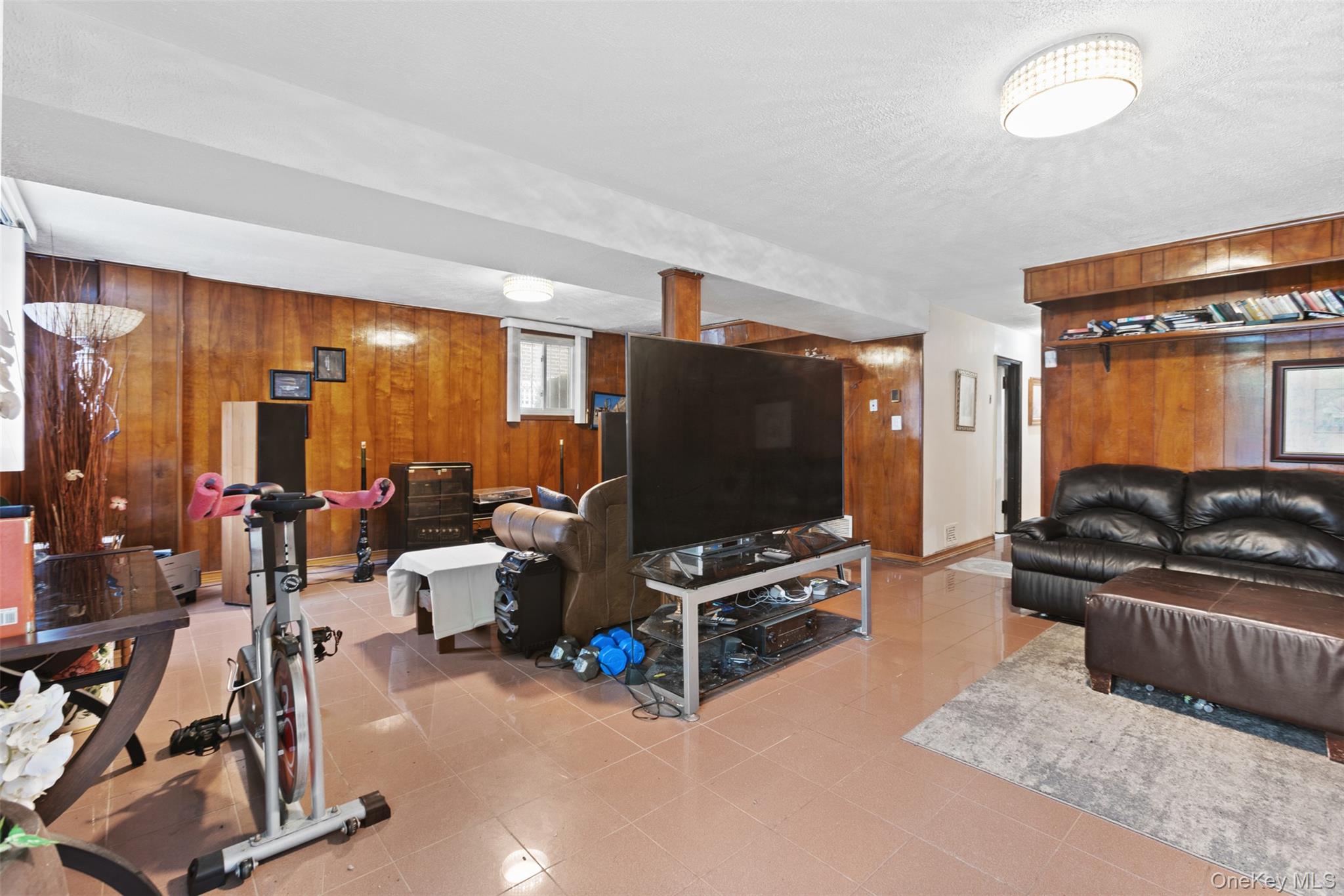 552 Briar Place – For Sale photo 15