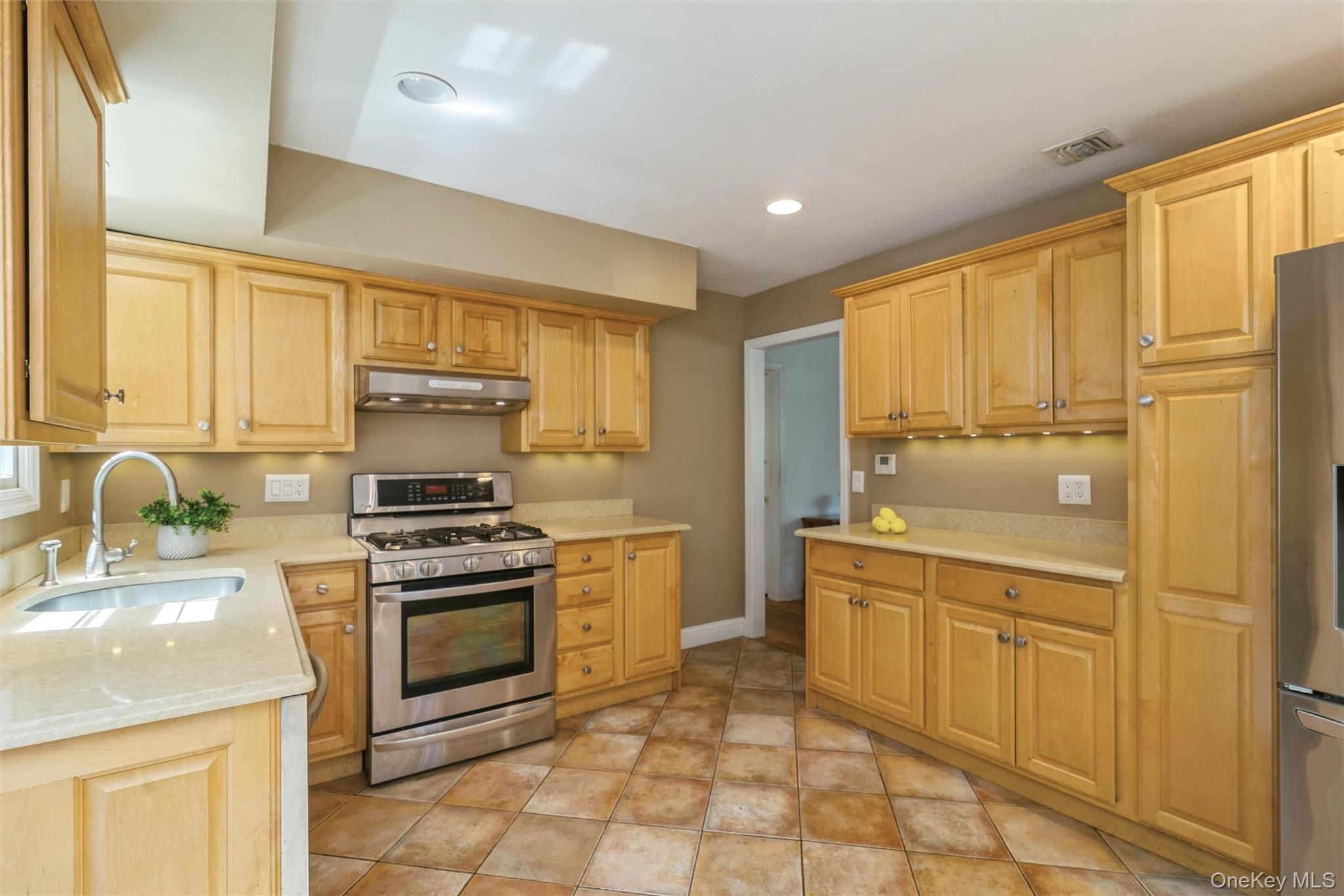 24 Old Homestead Road – For Sale photo 9