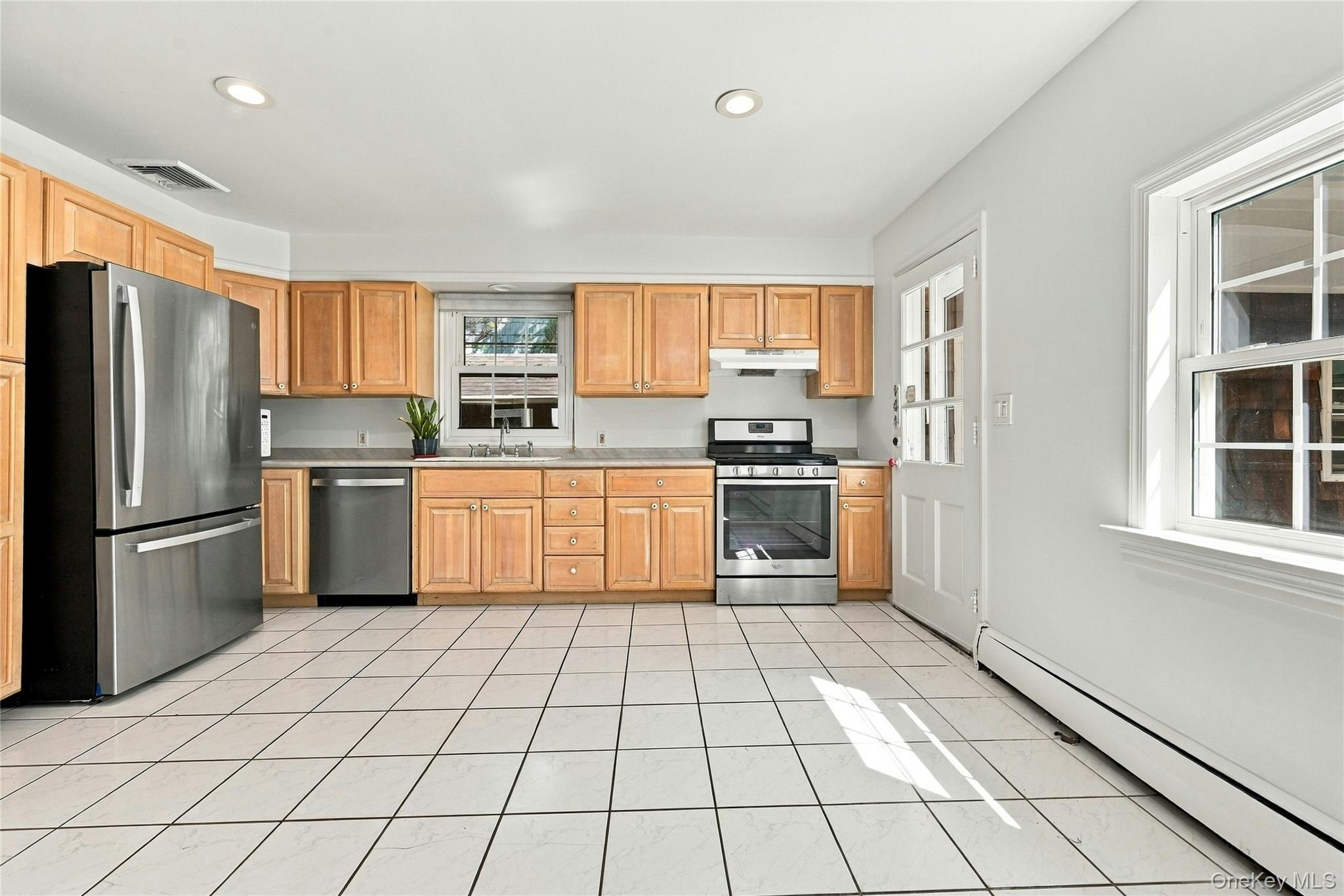 15 Shore Oaks Drive – For Sale photo 17