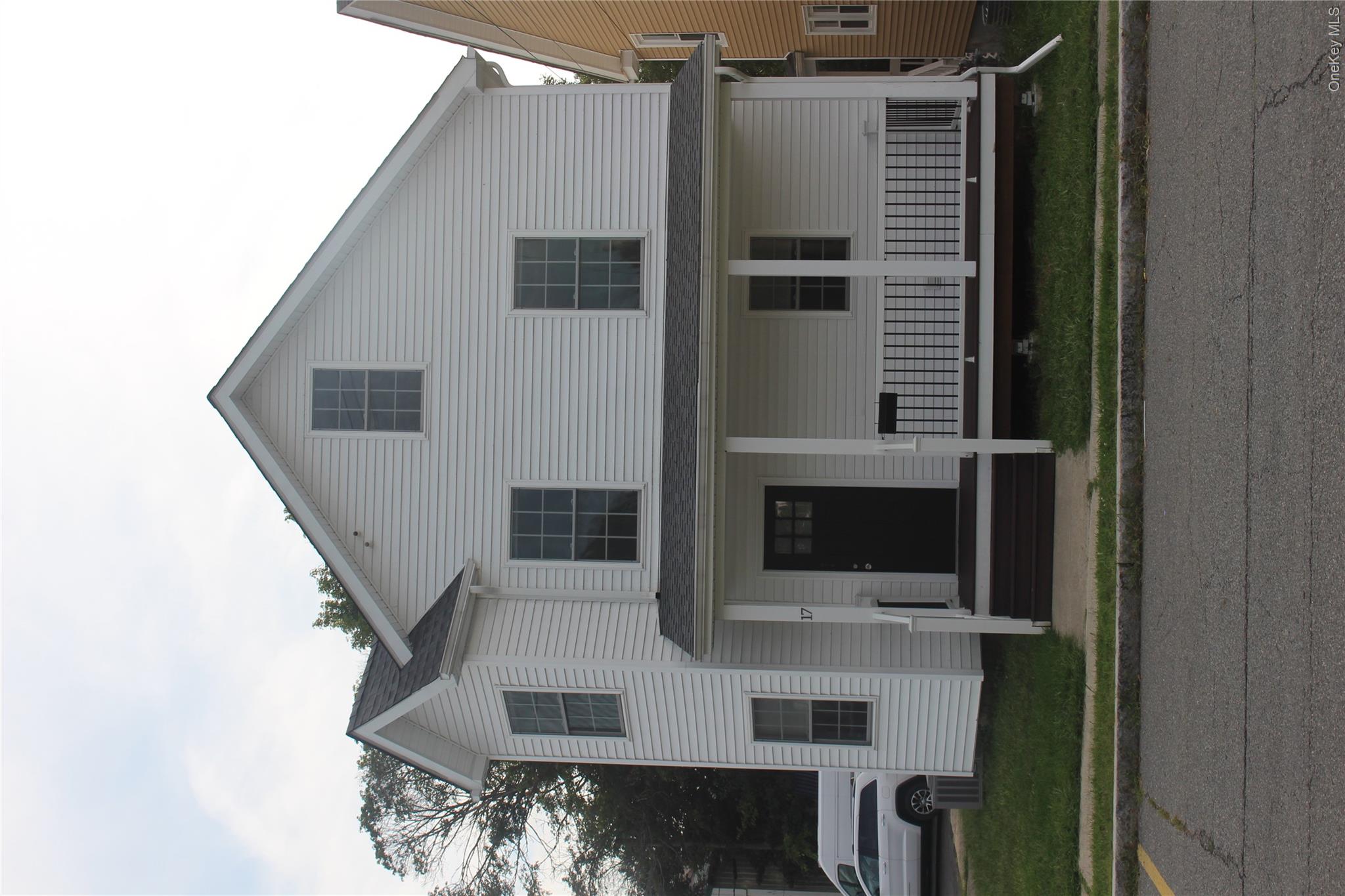 17 Bank Street – For Rent