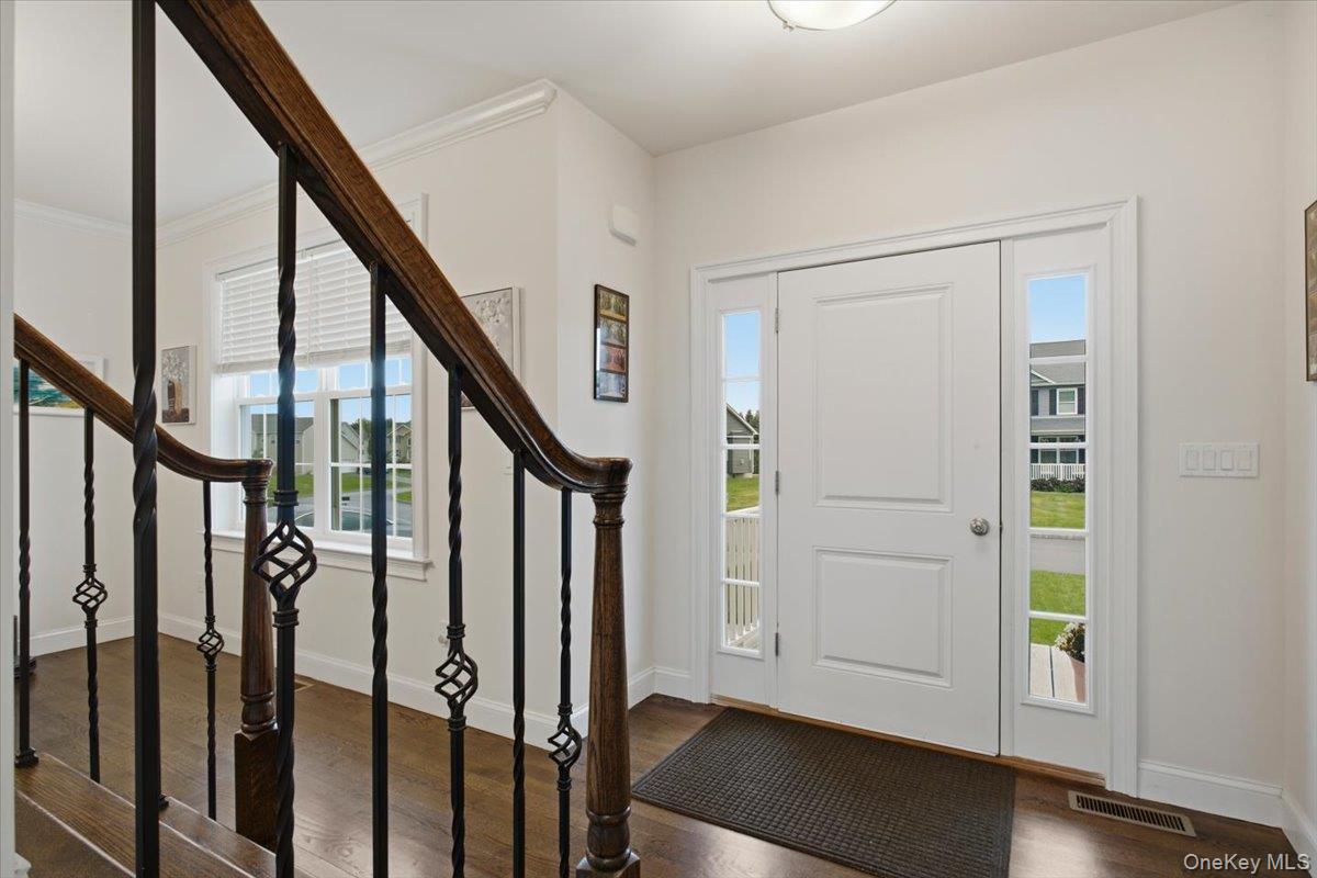 16 Kensington Lane – For Sale photo 12