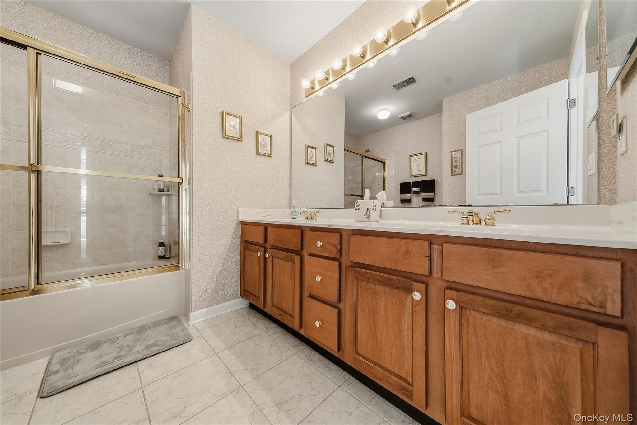 10 Willow Court – For Sale photo 40
