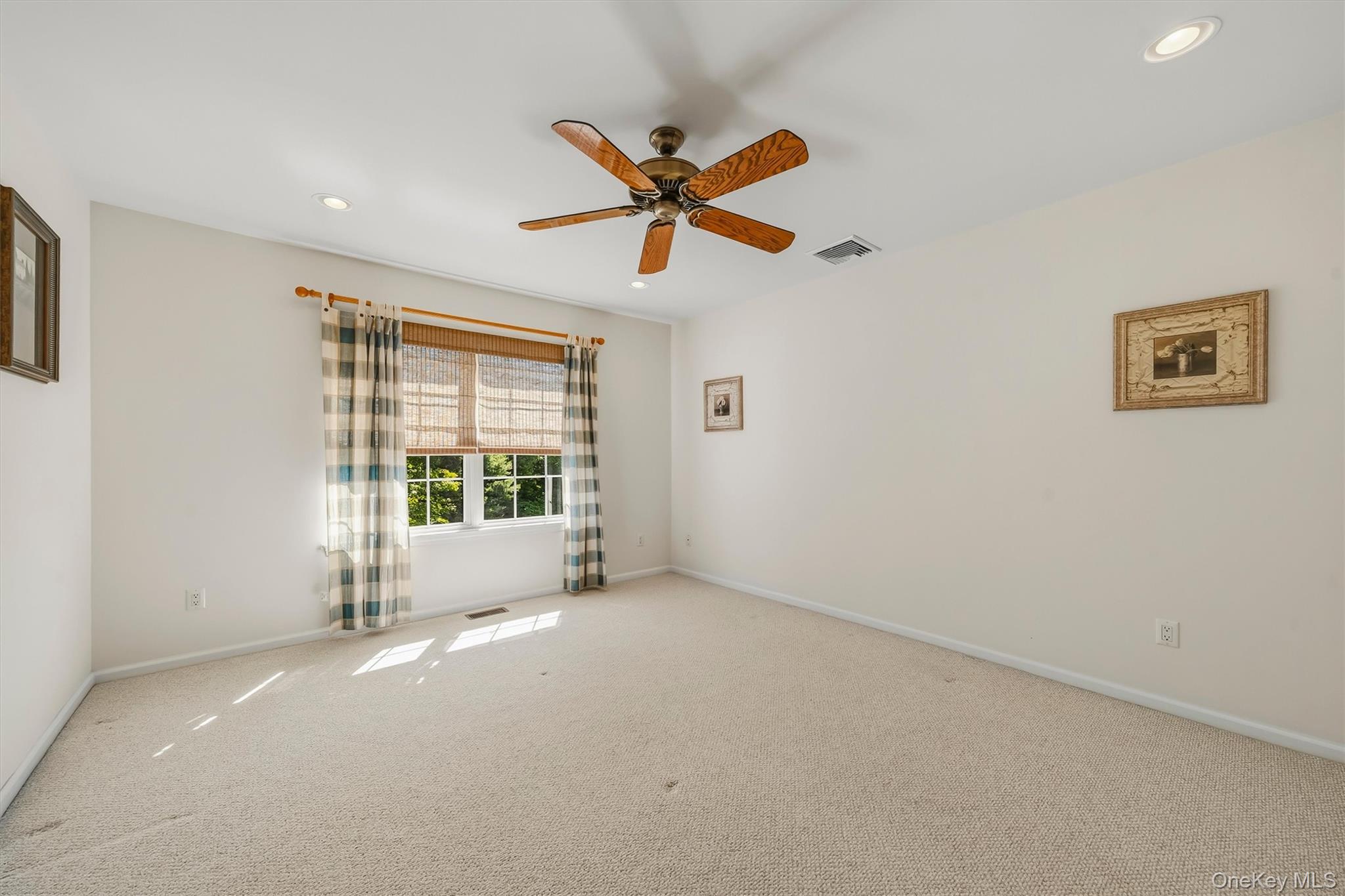 10 Willow Court – For Sale photo 37
