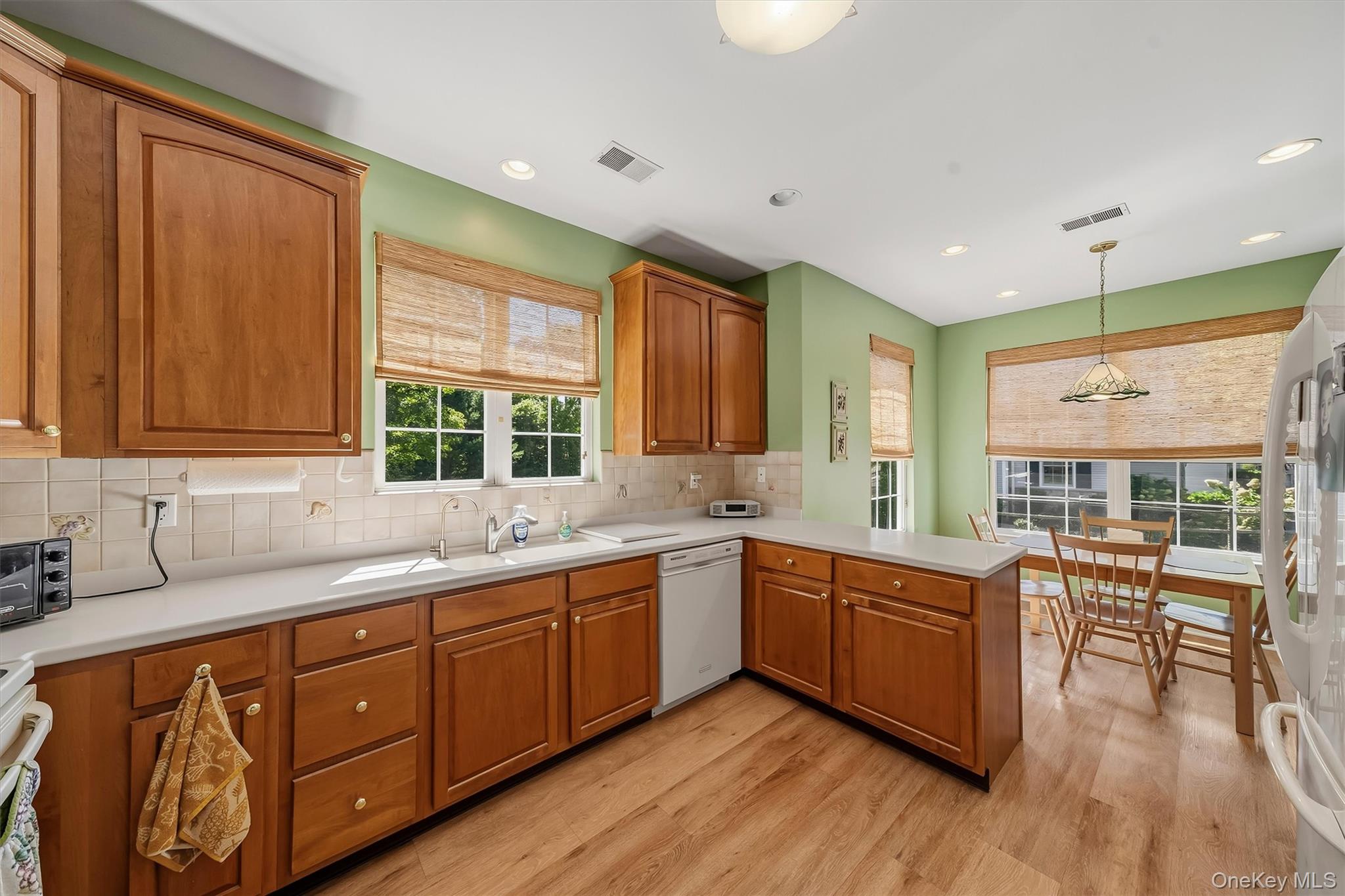 10 Willow Court – For Sale photo 24