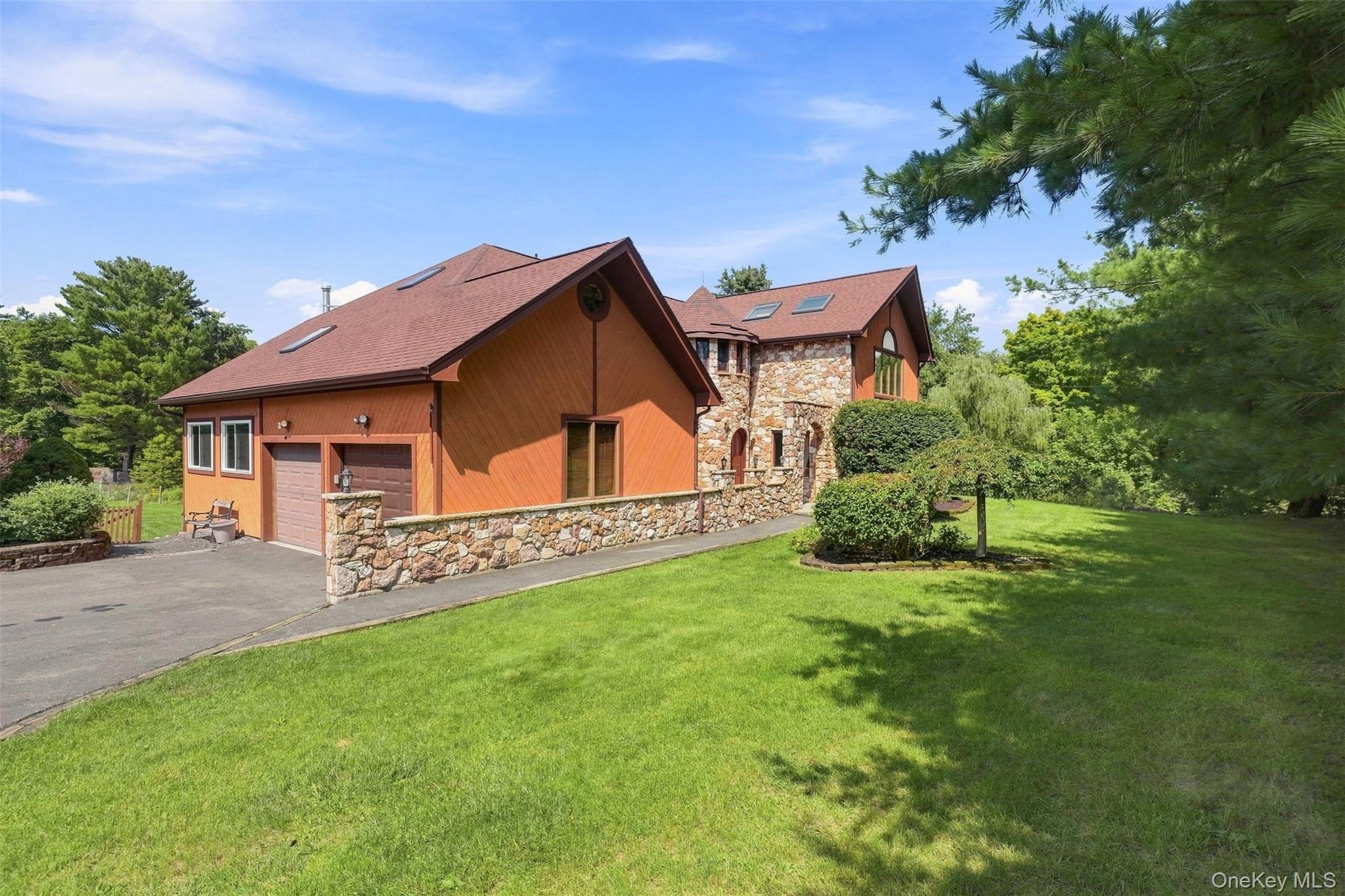 289 Pine Grove Road – For Sale photo 2