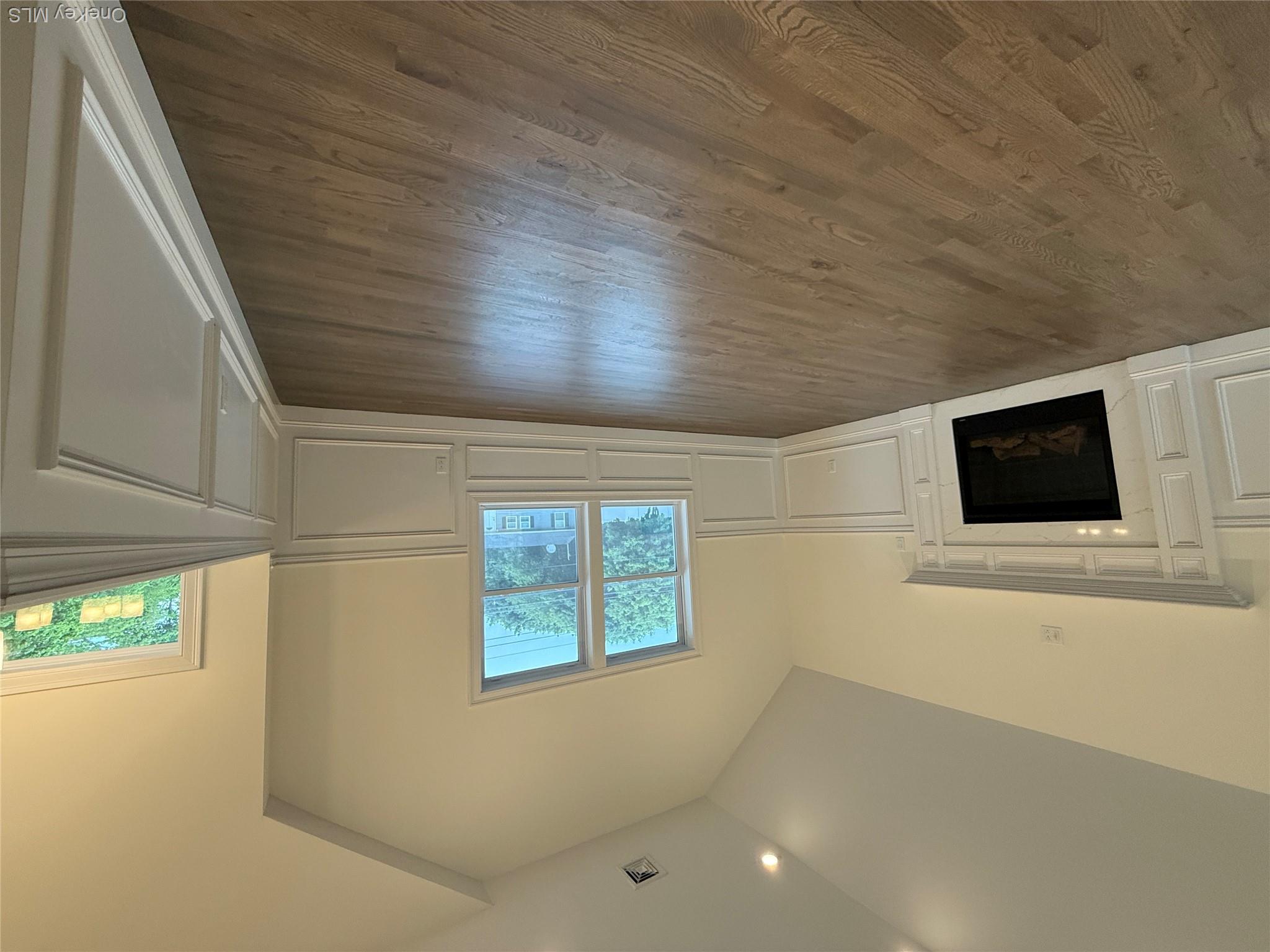 129 Southaven Avenue – For Sale photo 4