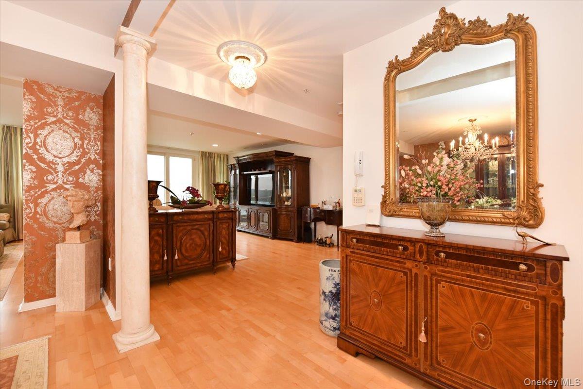 100 Harbor View Drive, Unit 630 photo 2