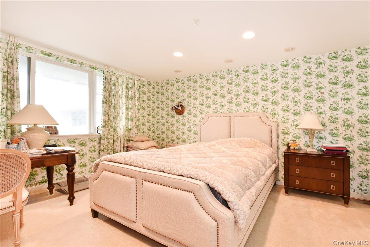 100 Harbor View Drive, Unit 630 photo 13
