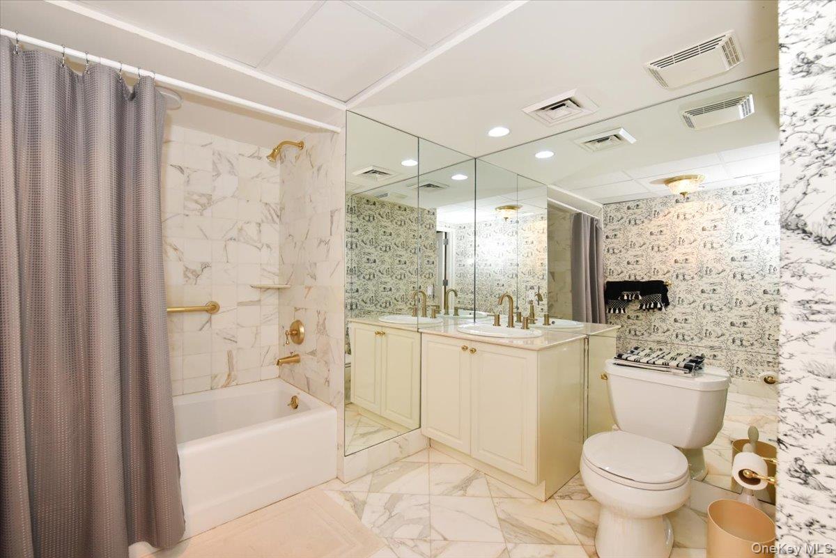 100 Harbor View Drive, Unit 630 photo 15