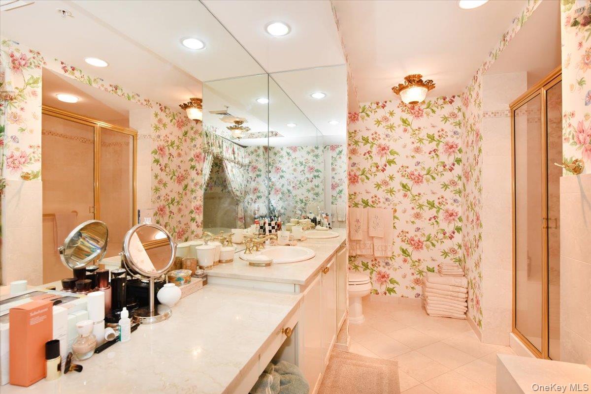 100 Harbor View Drive, Unit 630 photo 12