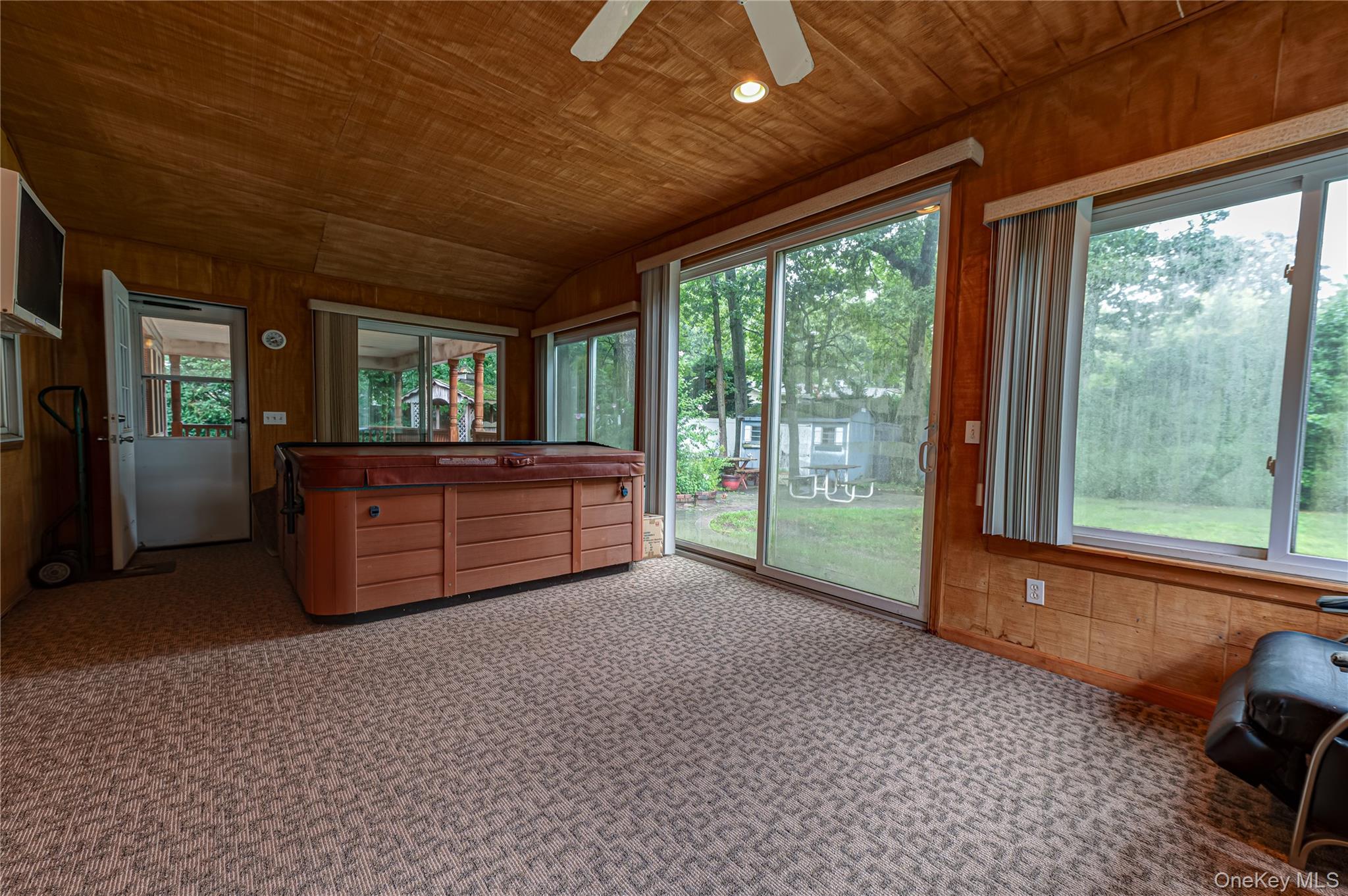 15 Longhorn Lane – For Sale photo 3
