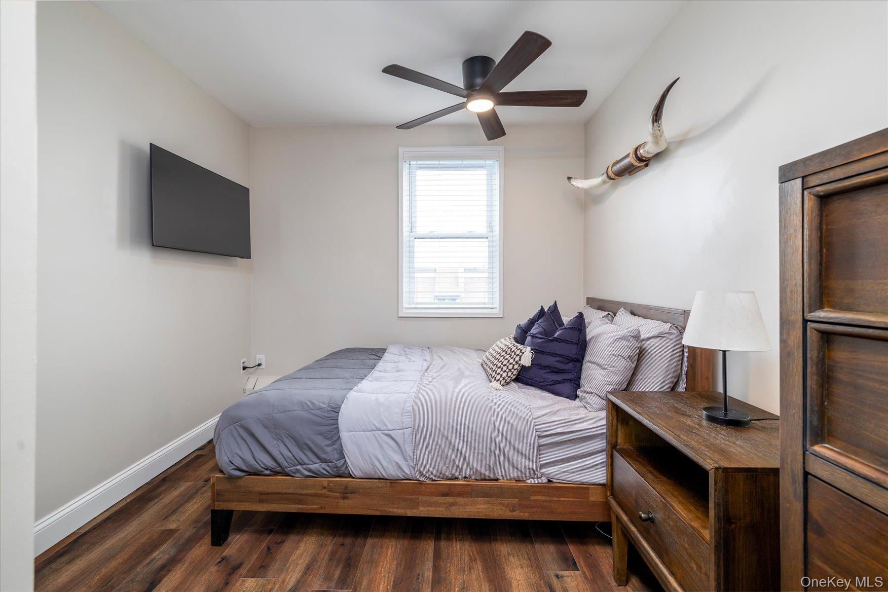 370 W Broadway, Unit 3M photo 9