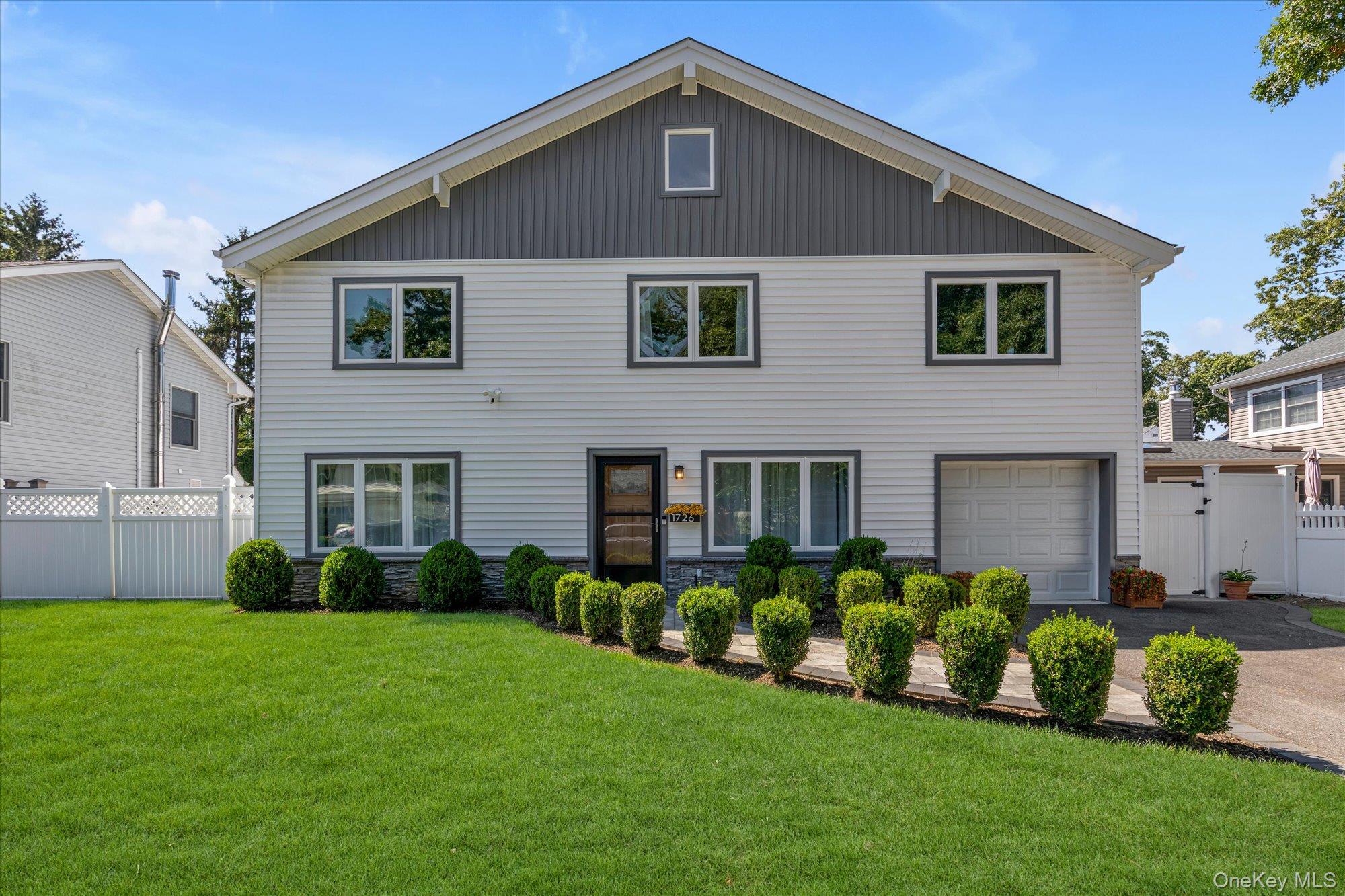 1726 Lehigh Road – For Sale
