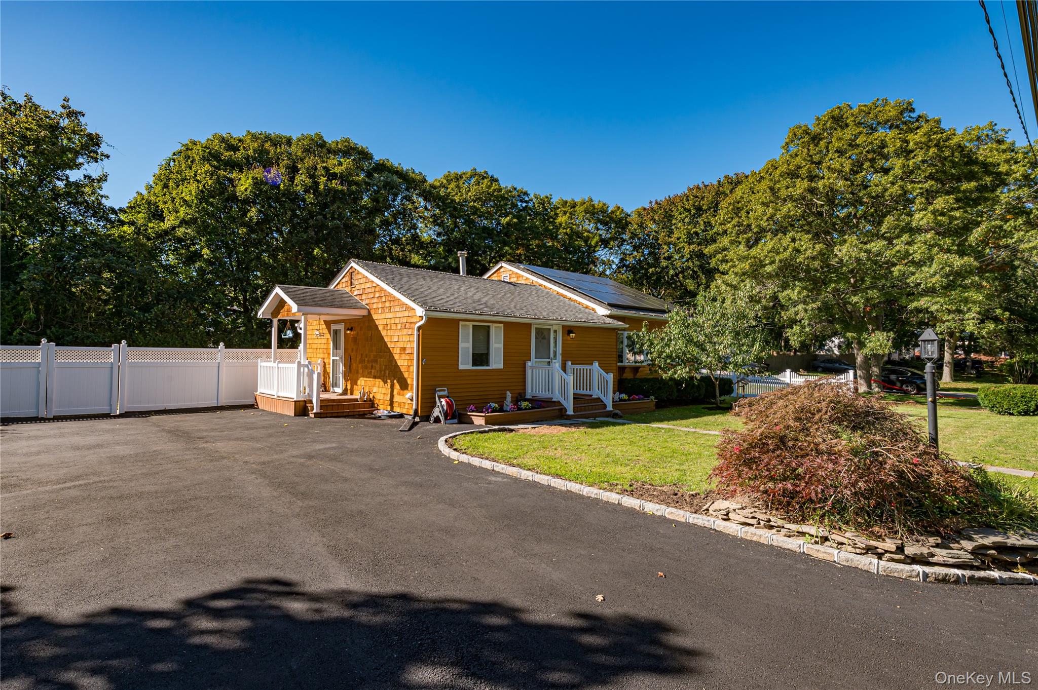8 Forest Avenue – For Sale photo 17
